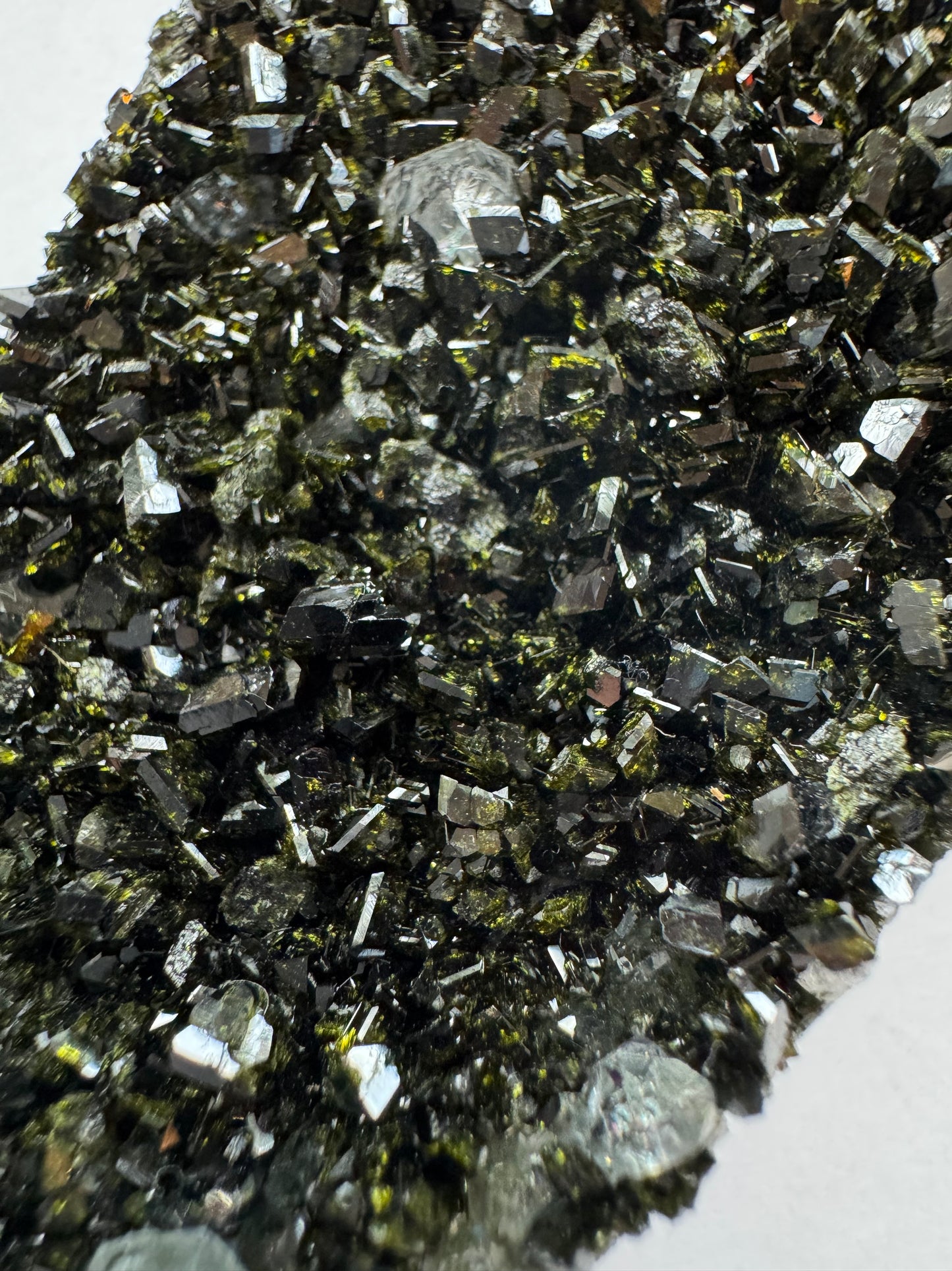 Epidote with Quartz Beauty- 84 g- Turkey - Moon Room Shop and Wellness