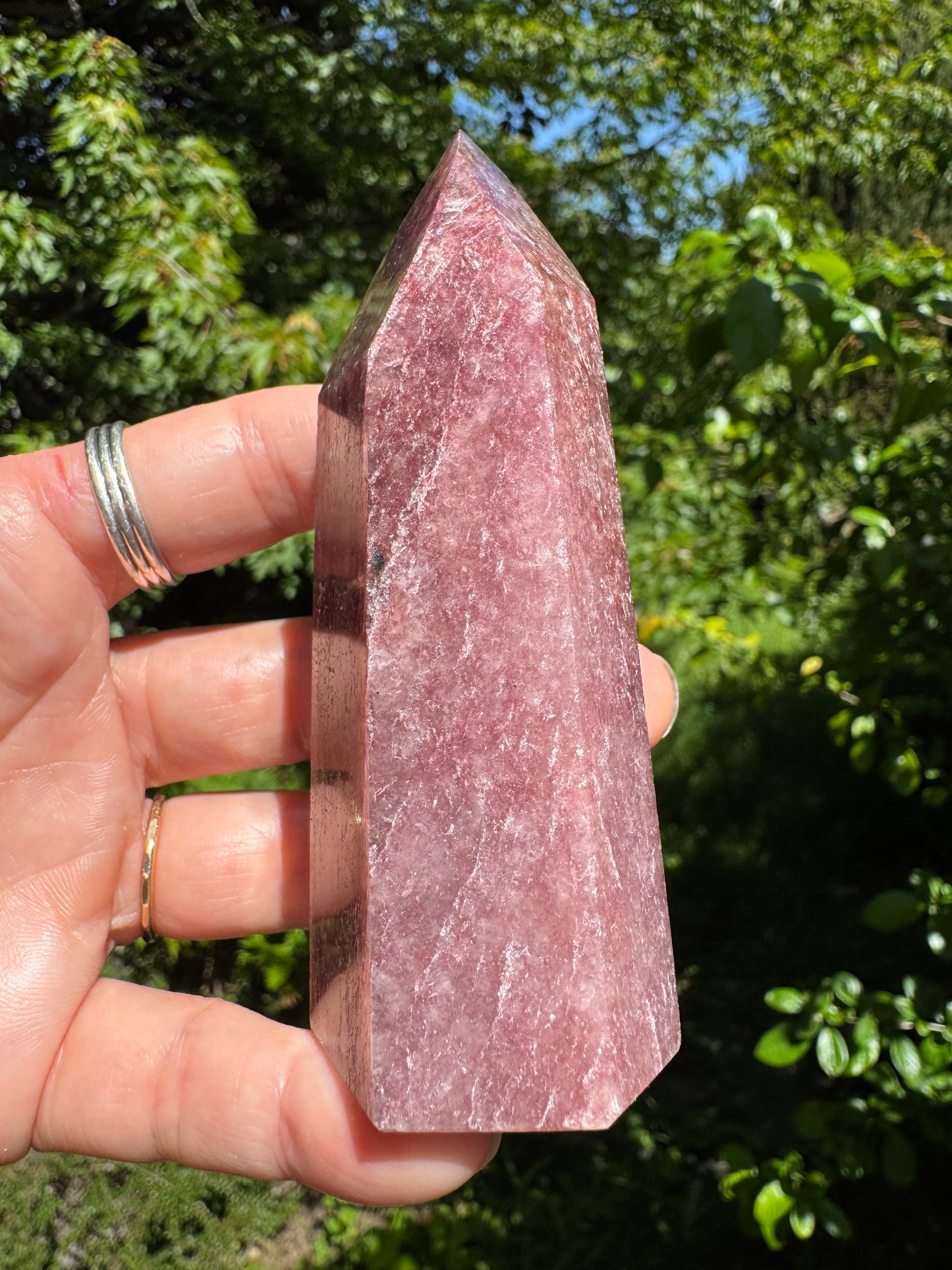 Strawberry Quartz Tower - Brazil Beauty - 162 g - Moon Room Shop and Wellness