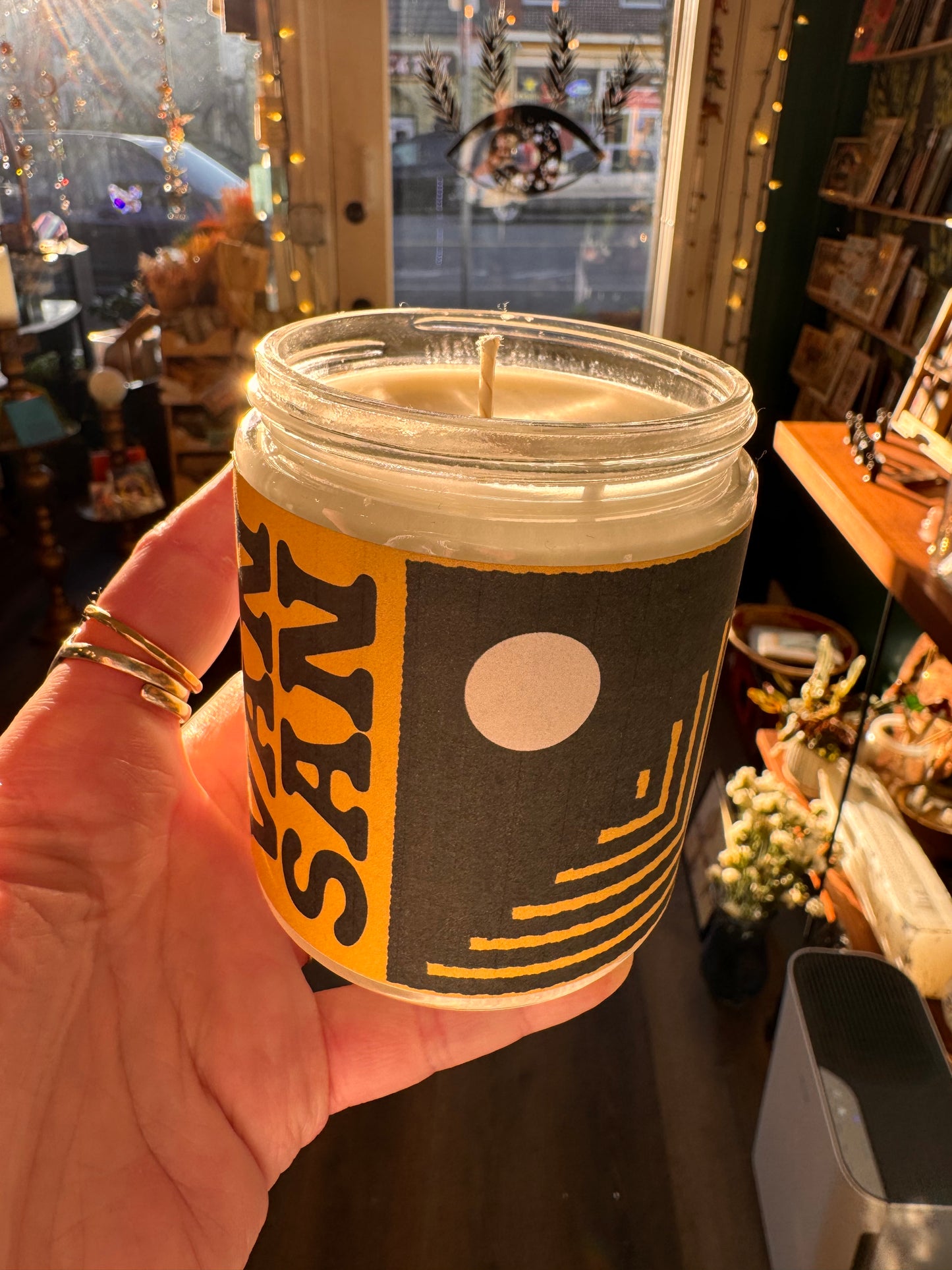 Van San Soy Candle - Moon Room Shop and Wellness