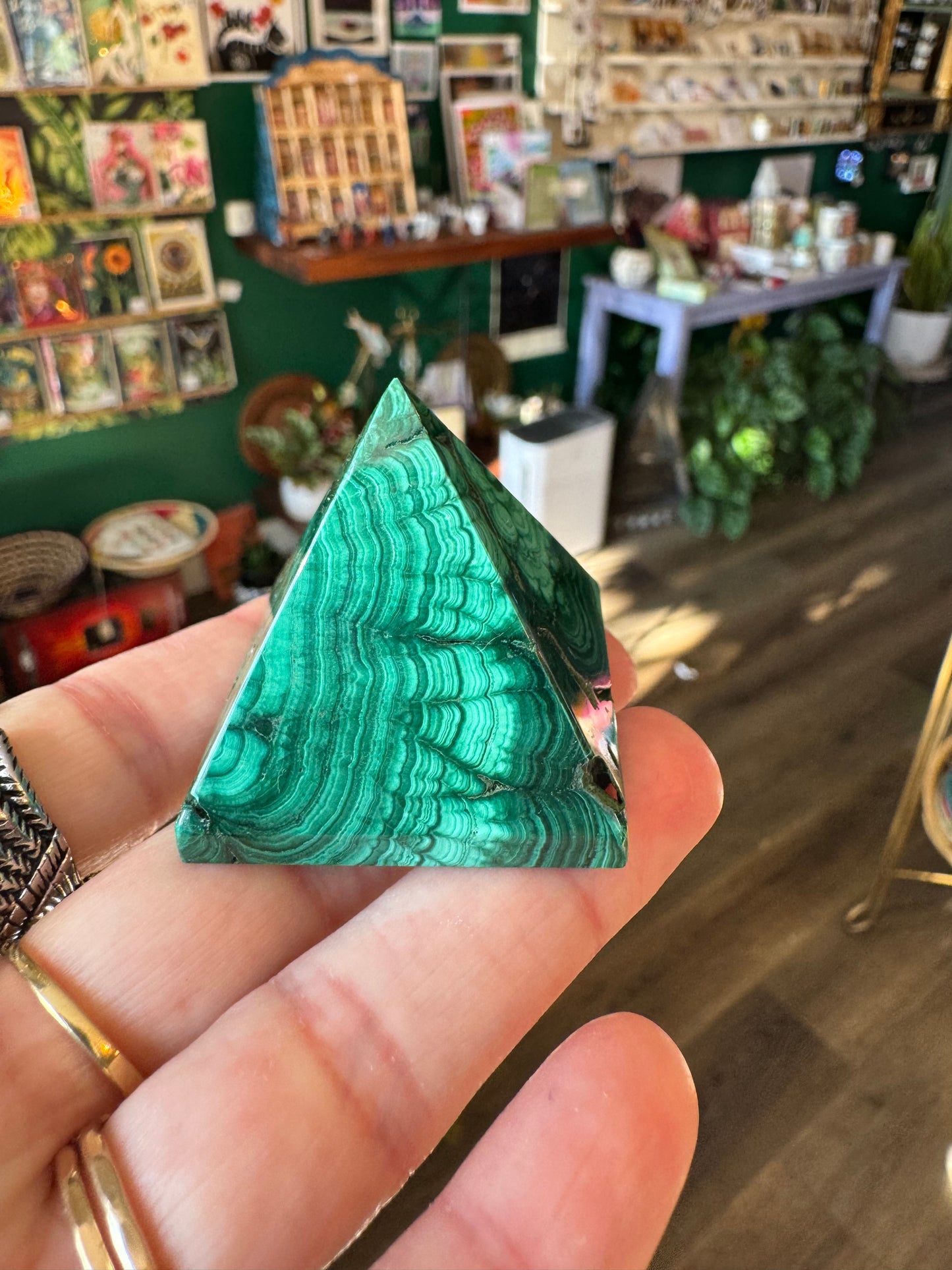 Malachite Pyramid 76 g - Moon Room Shop and Wellness