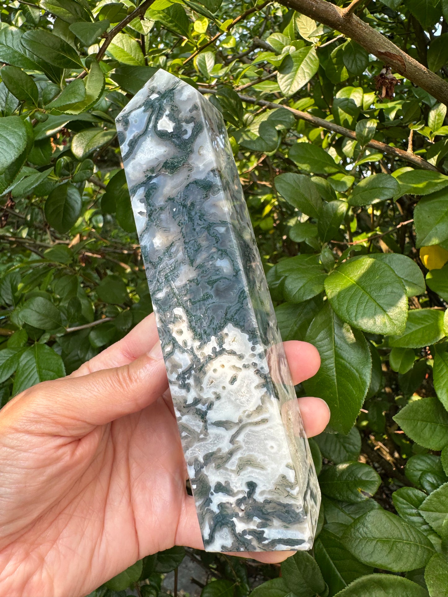 Moss Agate Tower 392 g - Moon Room Shop and Wellness