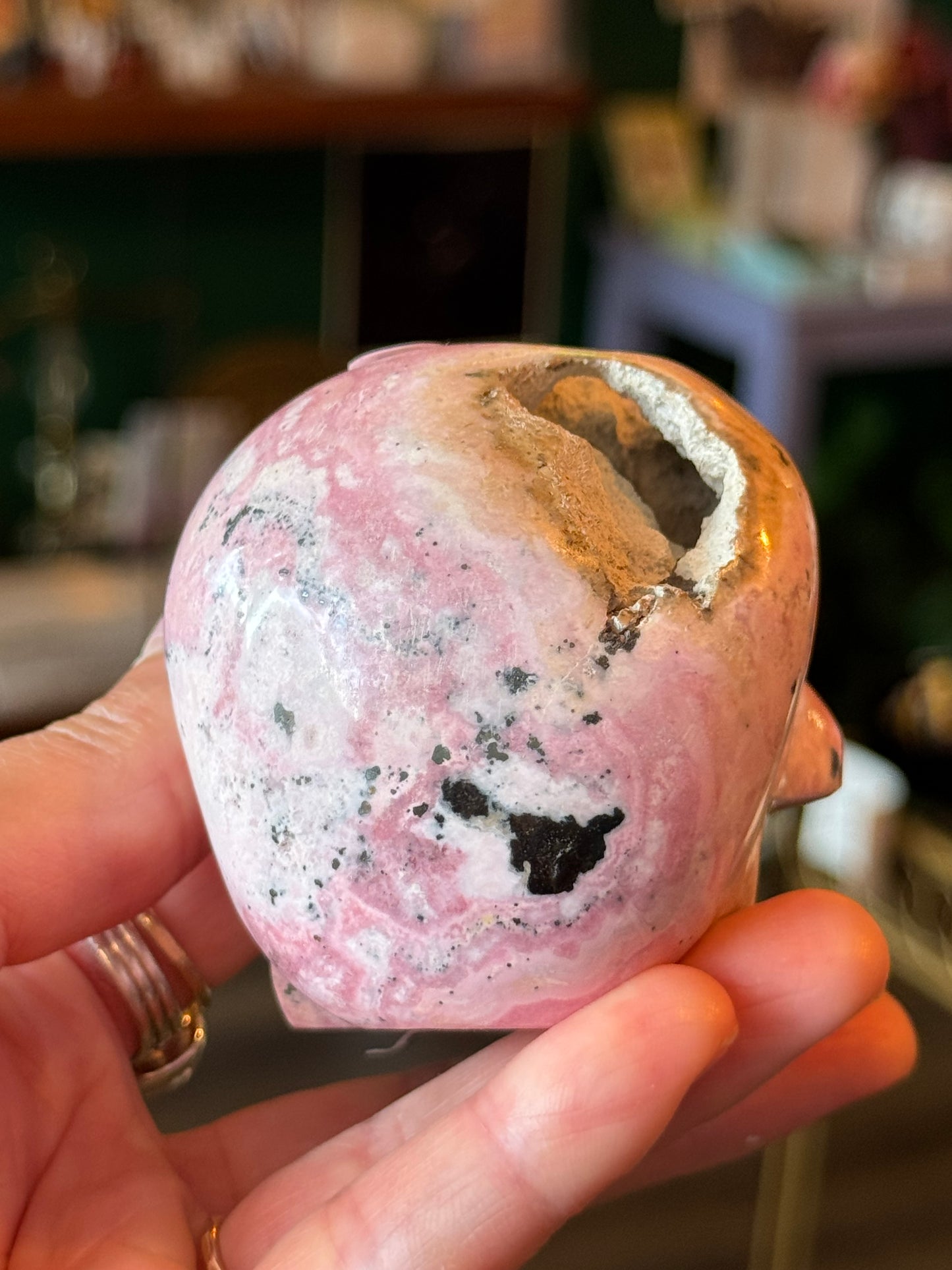 Rhodonite Skull -402 g- Peru - Moon Room Shop and Wellness