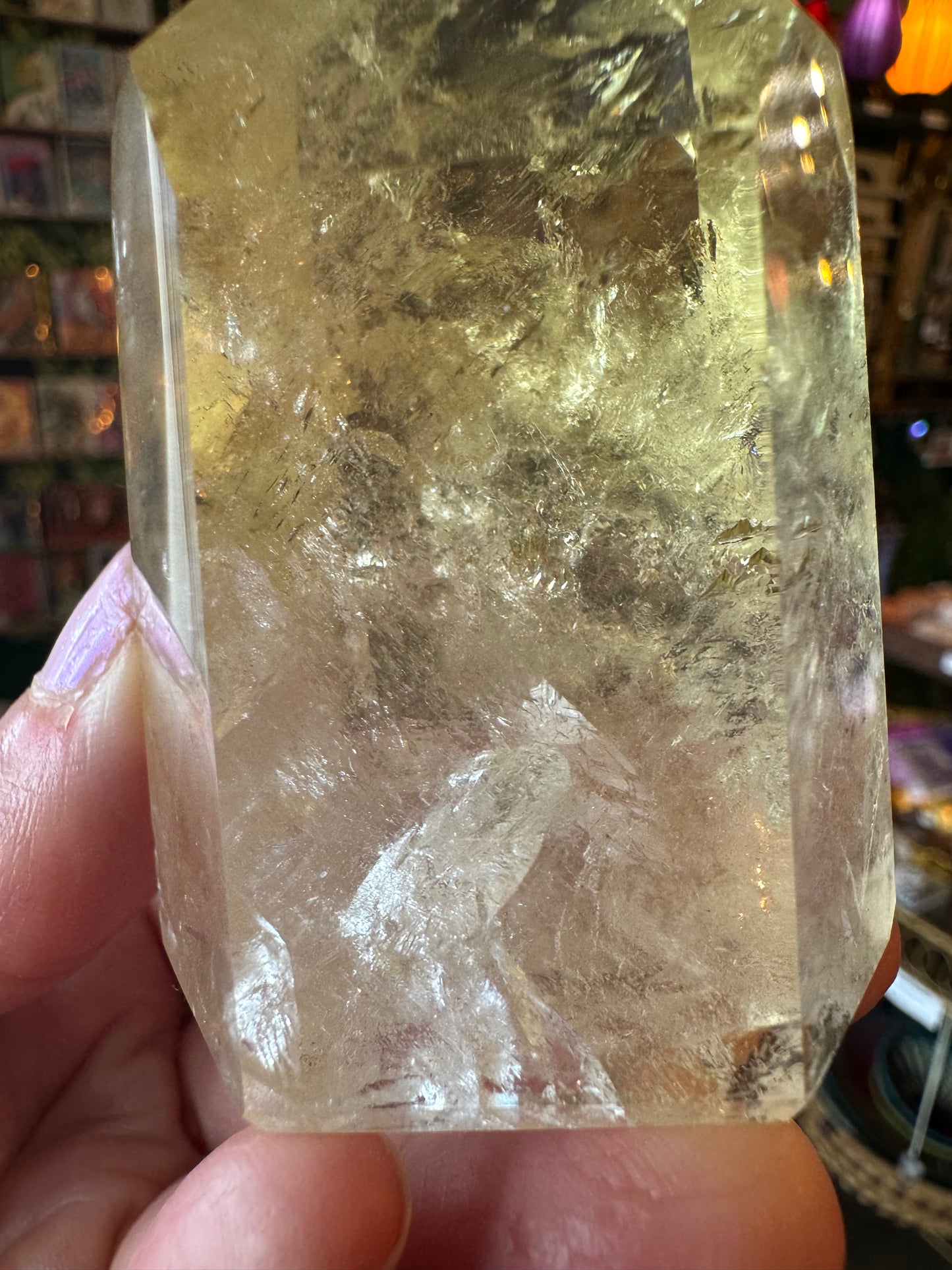 Lemon Quartz Tower 199 g Brazil Gorgeous - Moon Room Shop and Wellness