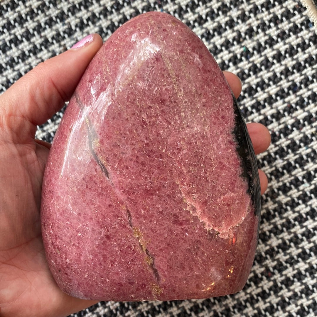 Rhodonite Freeform 966 g - Moon Room Shop and Wellness
