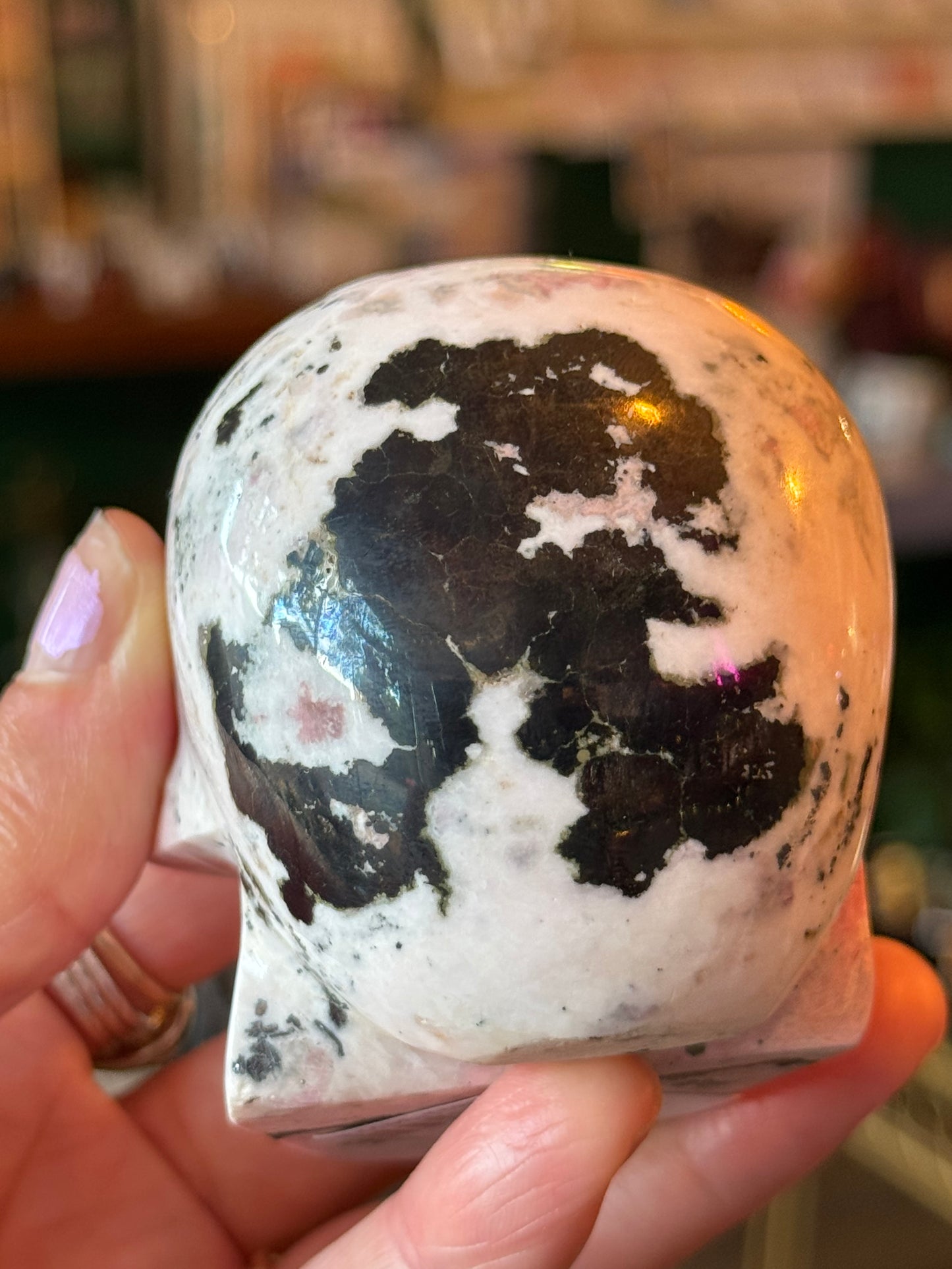 Rhodonite Skull -398 g- Peru - Moon Room Shop and Wellness