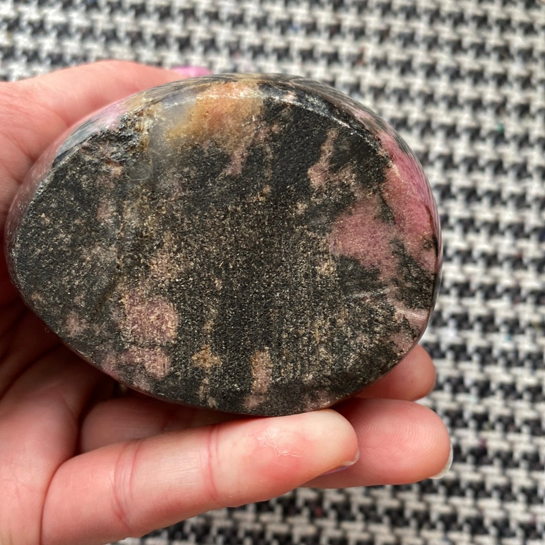 Rhodonite Freeform 705 g - Moon Room Shop and Wellness