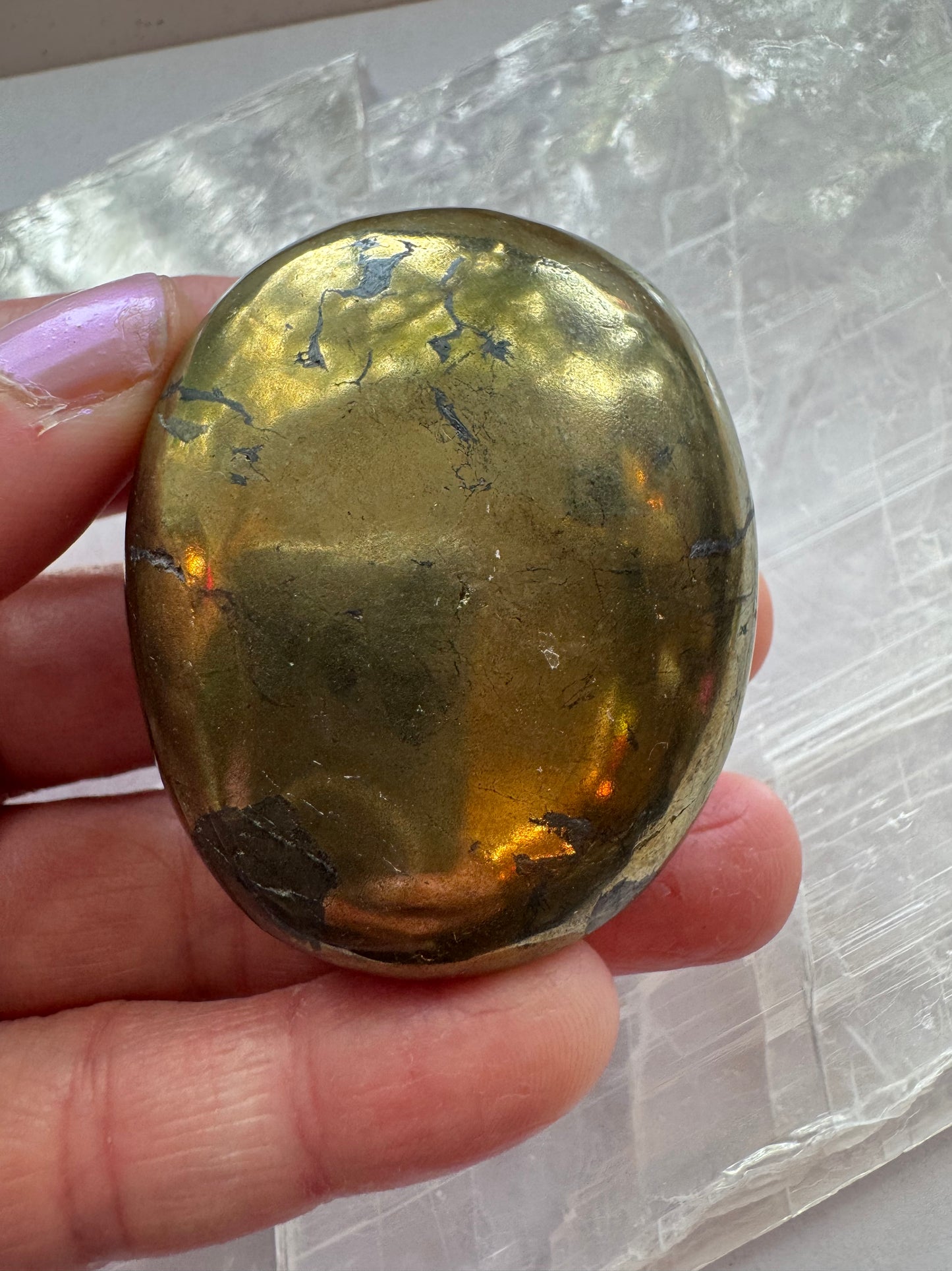 Chalcopyrite Palmstone 116 g Peru - Moon Room Shop and Wellness