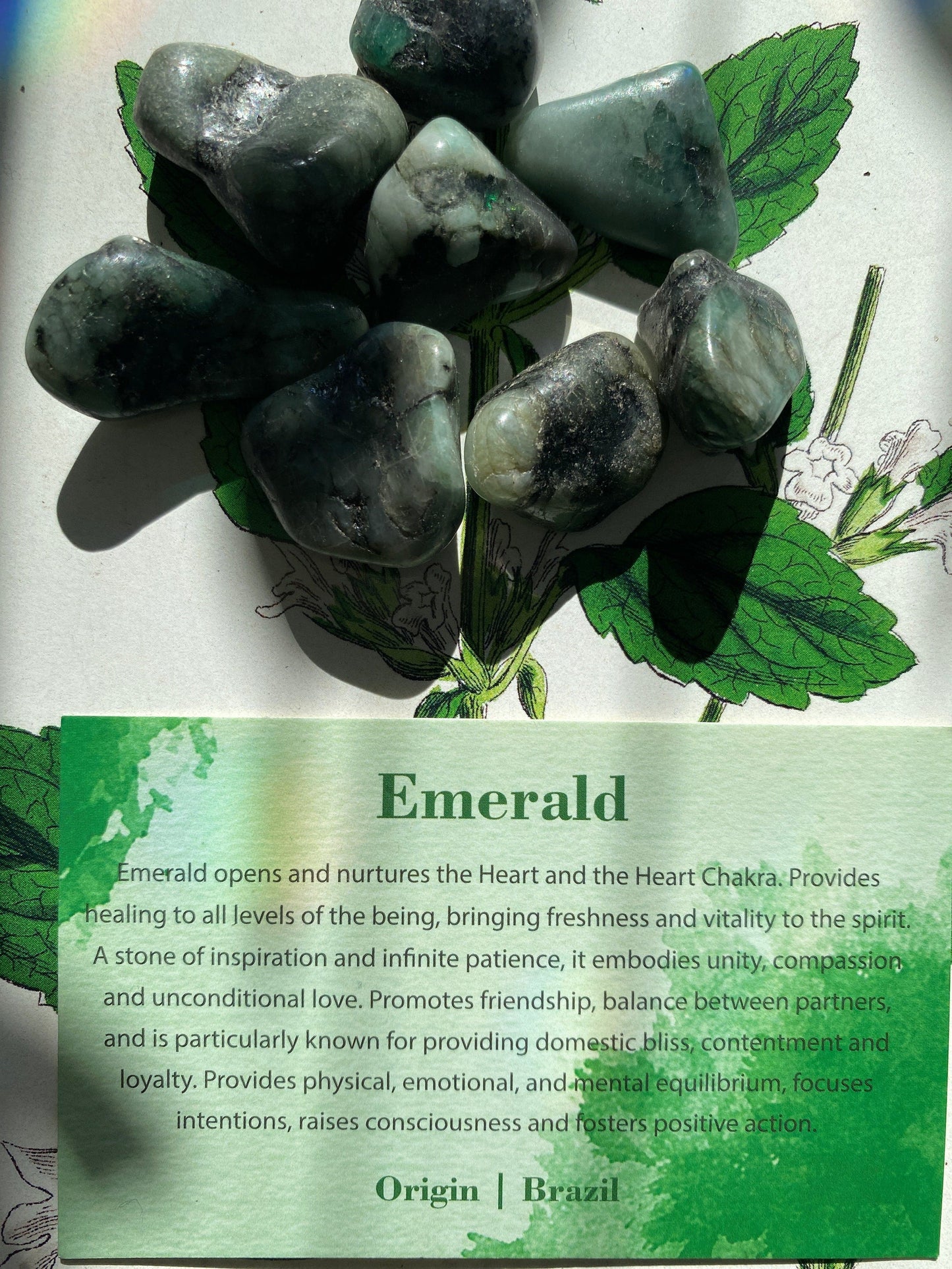 Emerald Tumbled - Moon Room Shop and Wellness