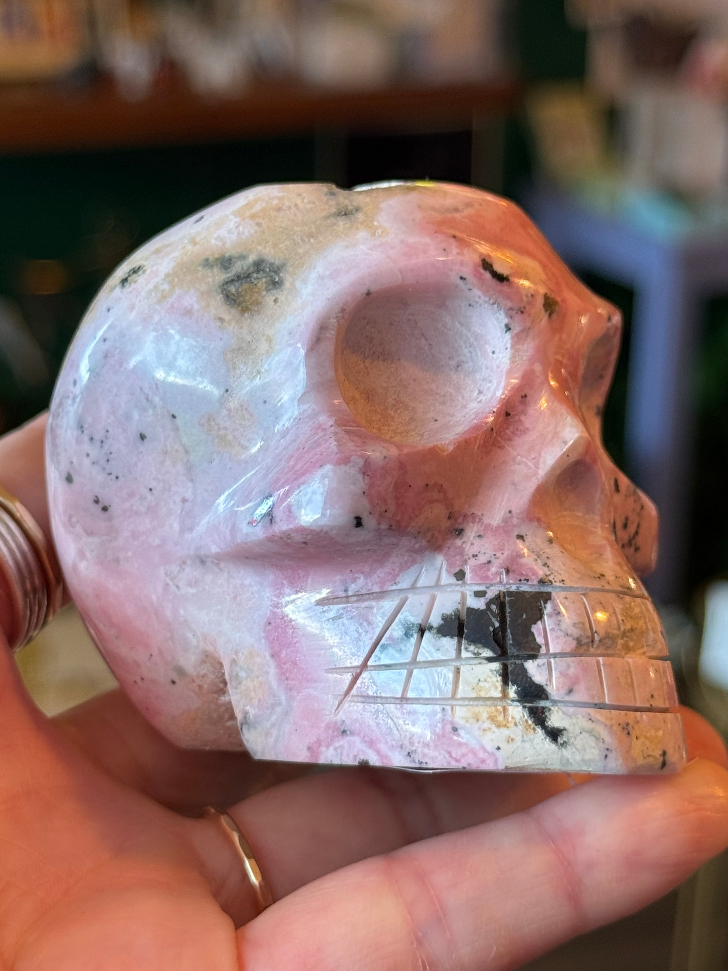 Rhodonite Skull -402 g- Peru - Moon Room Shop and Wellness