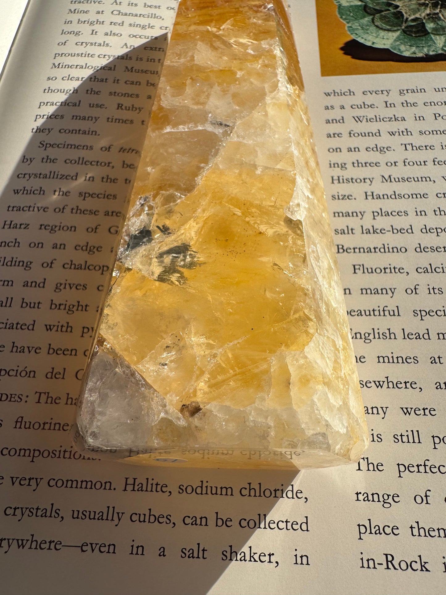 Golden Healer Quartz Tower 402 g Brazil - Divine Beauty - Moon Room Shop and Wellness