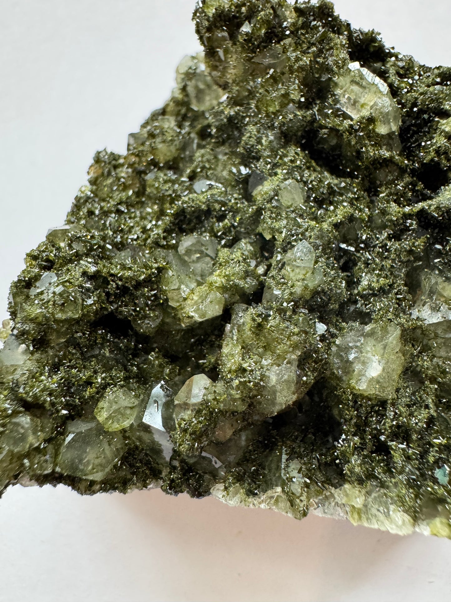 Epidote Quartz Beauty- 124 g- Turkey - Moon Room Shop and Wellness