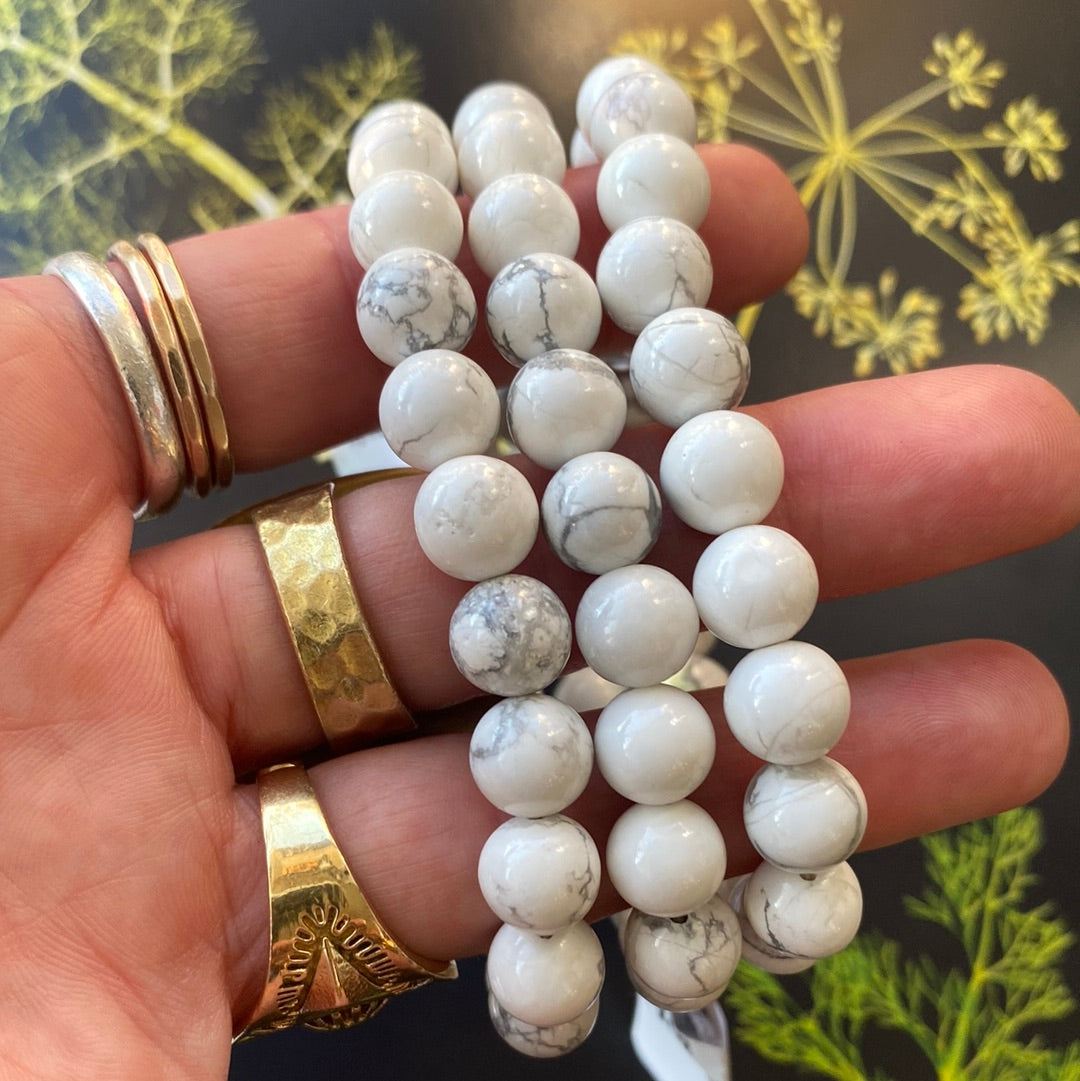 Howlite 8mm Stretch Bracelet - Moon Room Shop and Wellness