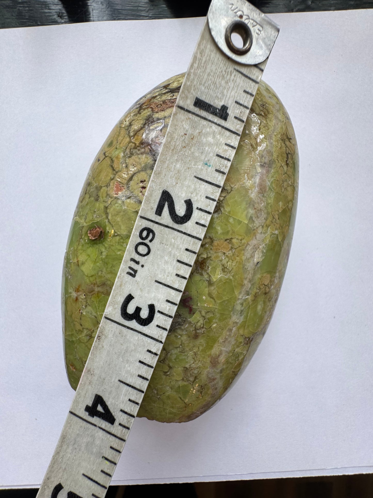 Green Opal Freeform 405 g - Madagascar Beauty! - Moon Room Shop and Wellness