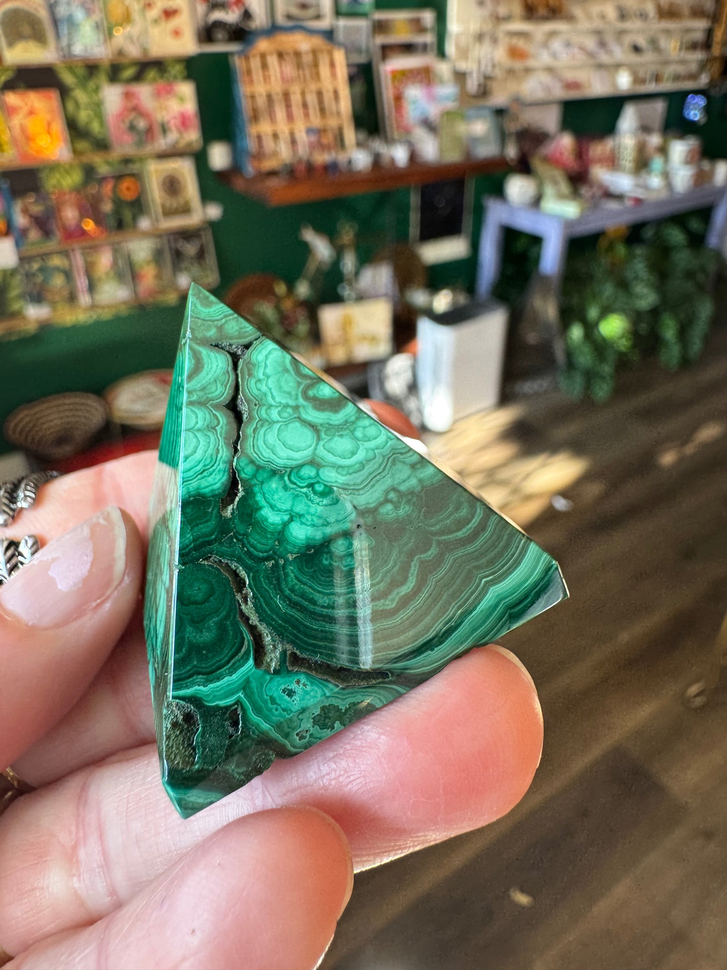 Malachite Pyramid 76 g - Moon Room Shop and Wellness