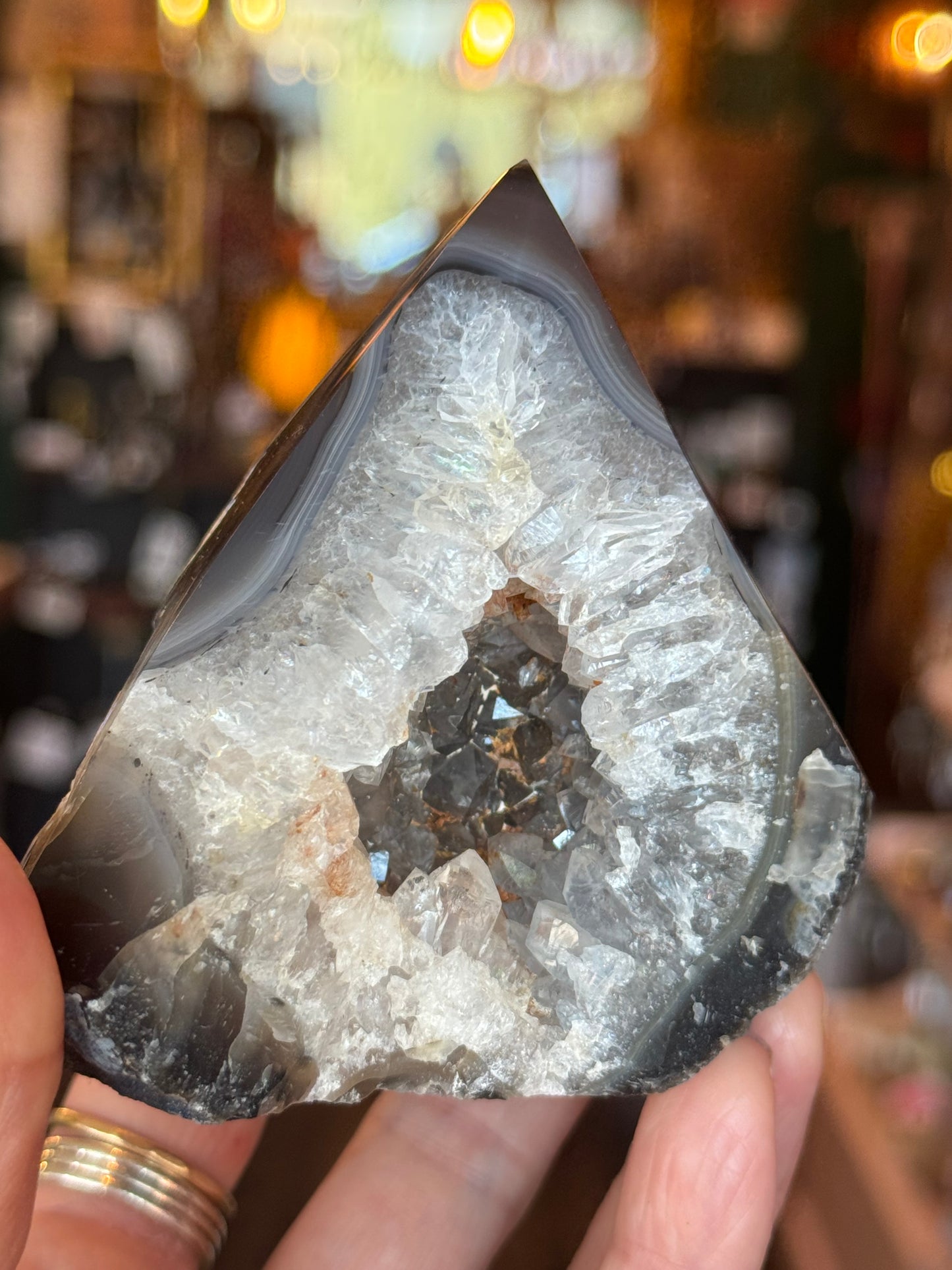 Agate Druzy Polished Point 335 g