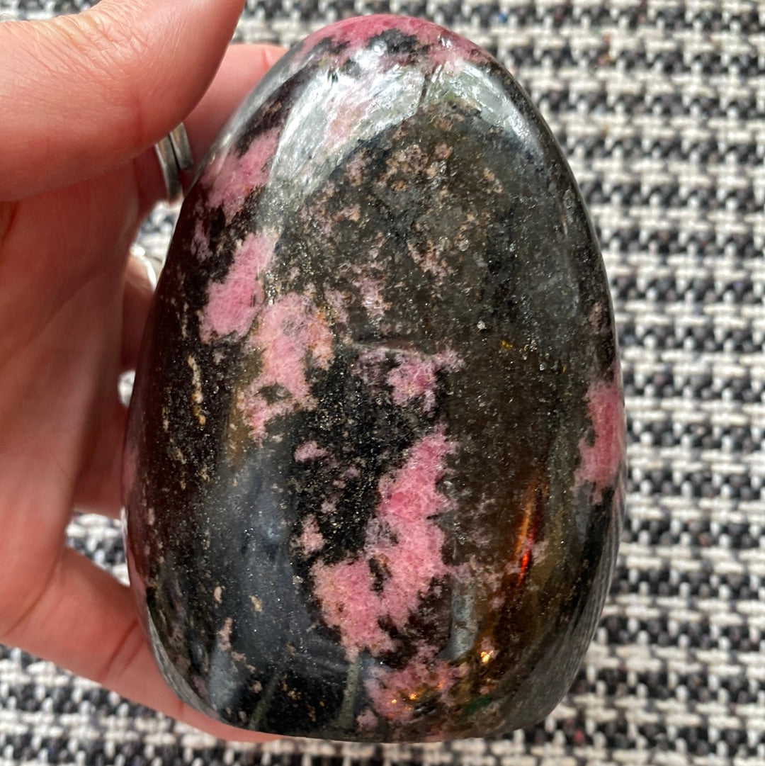 Rhodonite Freeform 705 g - Moon Room Shop and Wellness