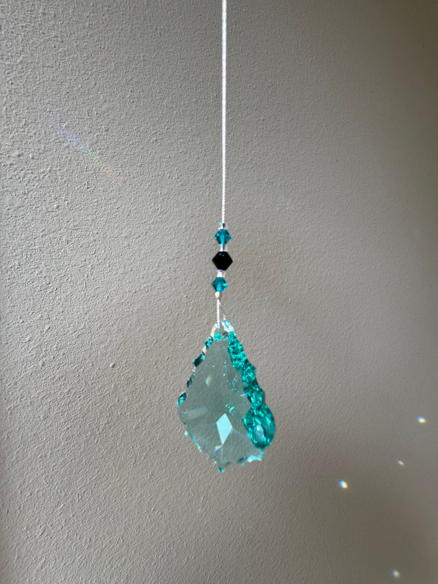 Magical Laurainbo "Arrowhead" Crystal / Prism 38 mm - Moon Room Shop and Wellness