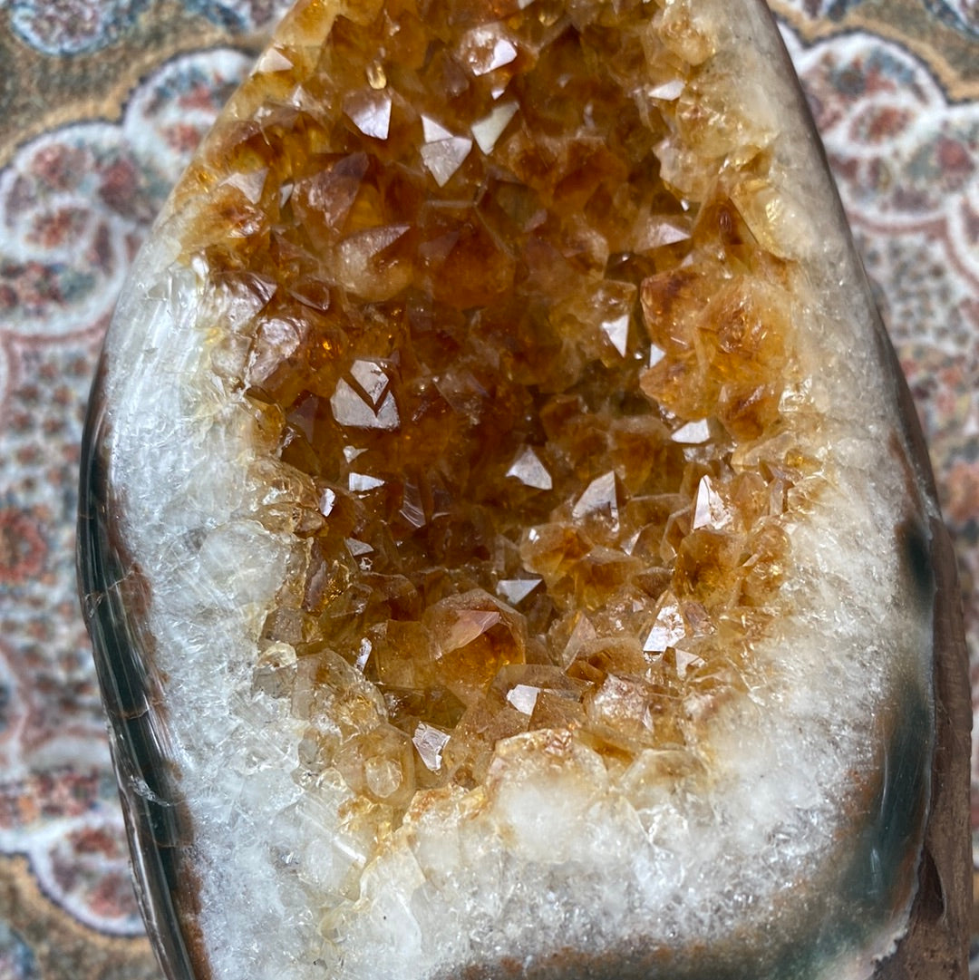 Citrine Standing Cluster (heat treated) 766 g - Moon Room Shop and Wellness