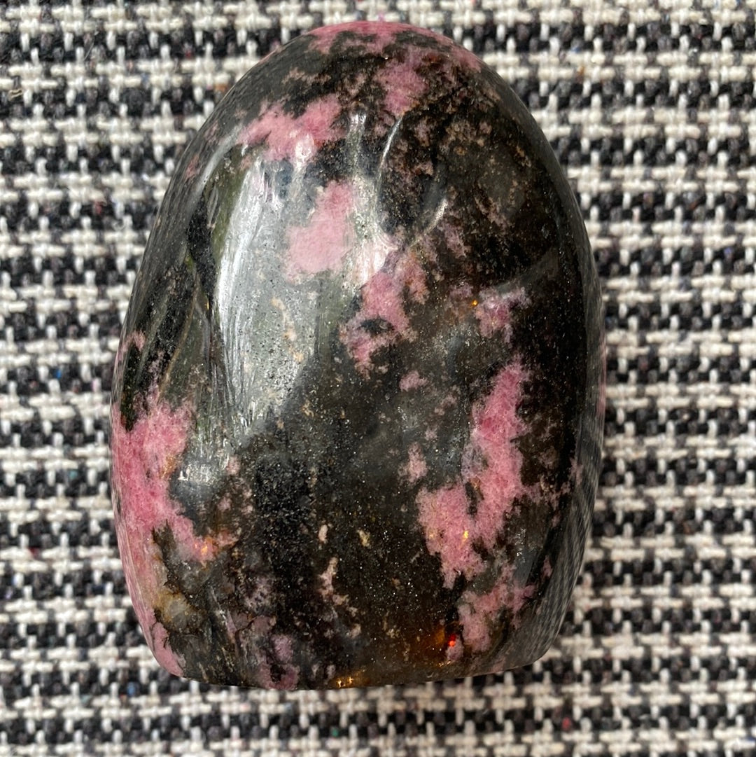 Rhodonite Freeform 705 g - Moon Room Shop and Wellness