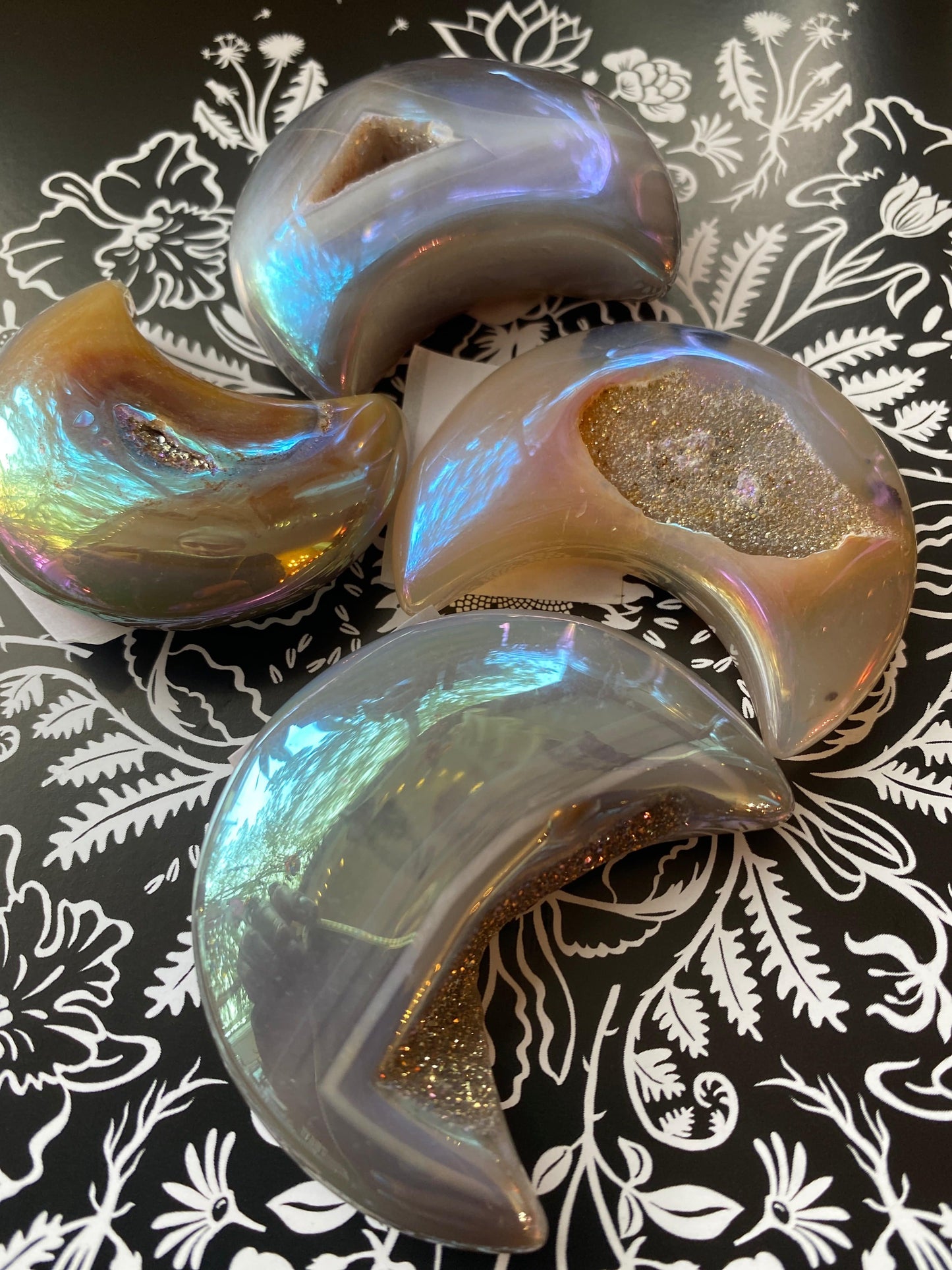 Aura Agate Crescent Moon with Druzy - Moon Room Shop and Wellness