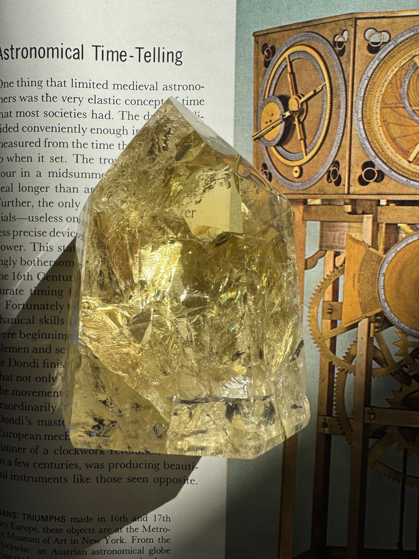 Lemon Quartz Tower 358 g Brazil Gorgeous - Moon Room Shop and Wellness