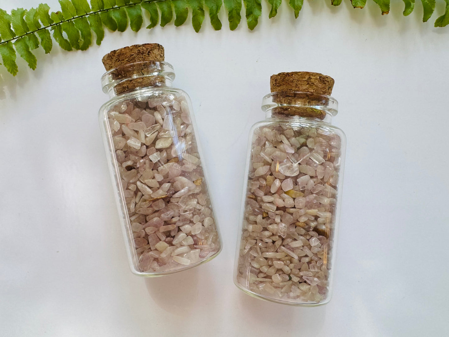 Kunzite Gem Chip 25 ml Glass Jar - Moon Room Shop and Wellness