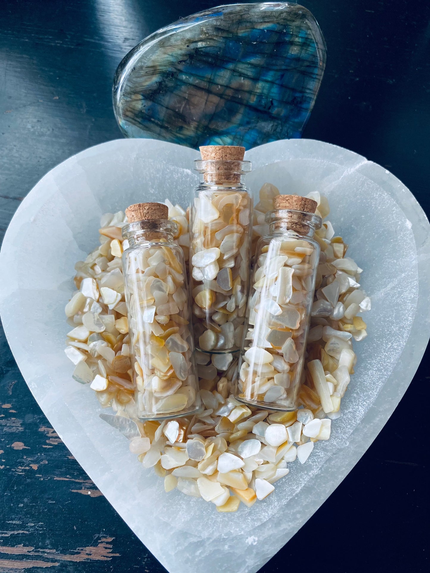 Mother of Pearl Chips Grade A++ 15 ml - Moon Room Shop and Wellness