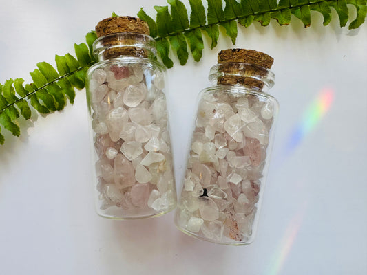 Rose 🌹 Quartz Gem Chip 25 ml Glass Jar - Moon Room Shop and Wellness
