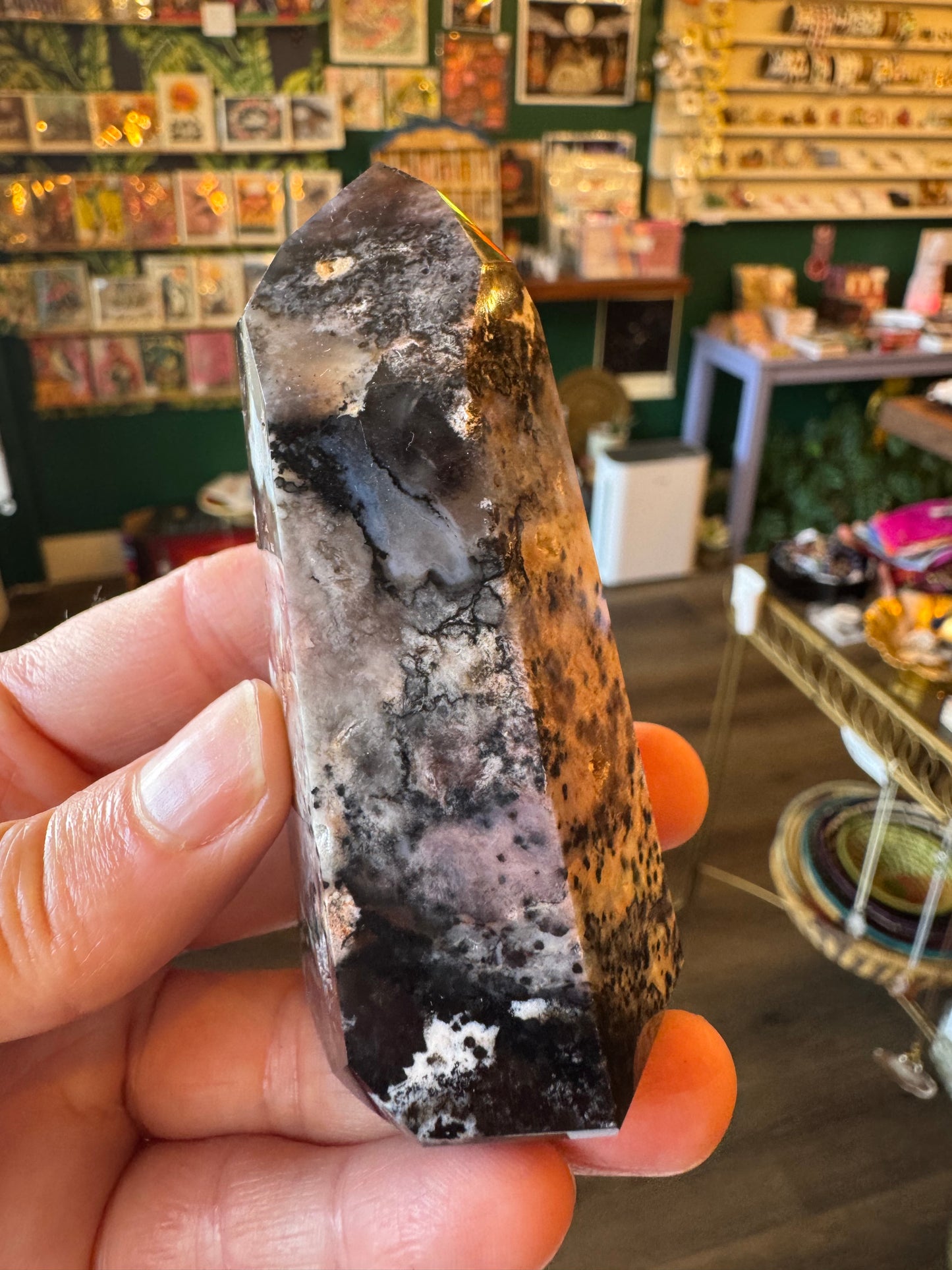 Chalcedony & Druzy Quartz Tower 141 g Brazil