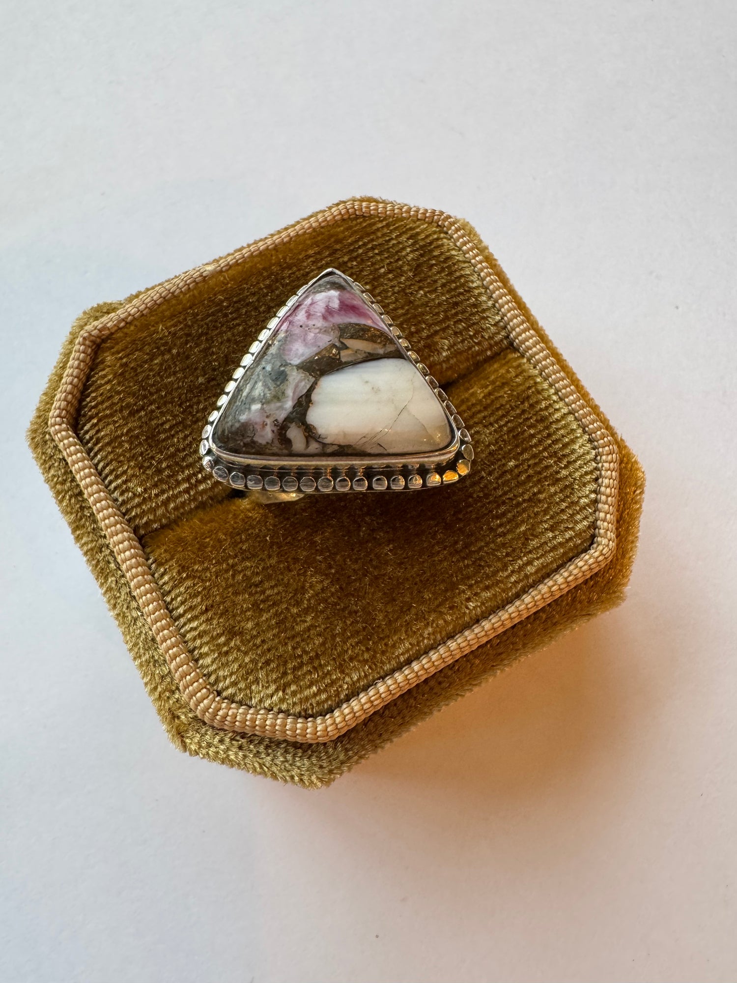 Oyster Sterling Silver Ring Size 7 - Moon Room Shop and Wellness