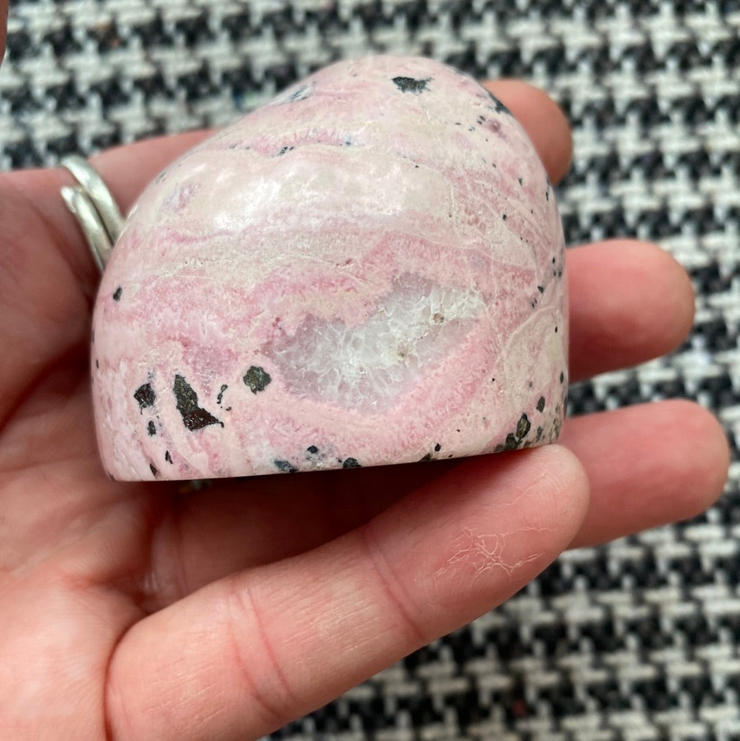 Rhodonite Freeform- Peru- 161 g - Moon Room Shop and Wellness