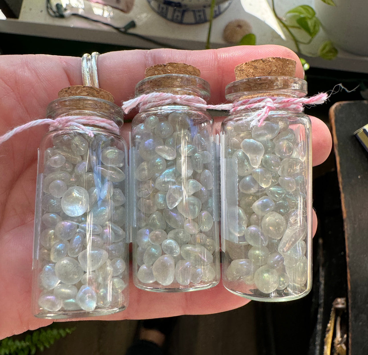 Aura Quartz Gem Chip 25 ml Glass Jar - Moon Room Shop and Wellness