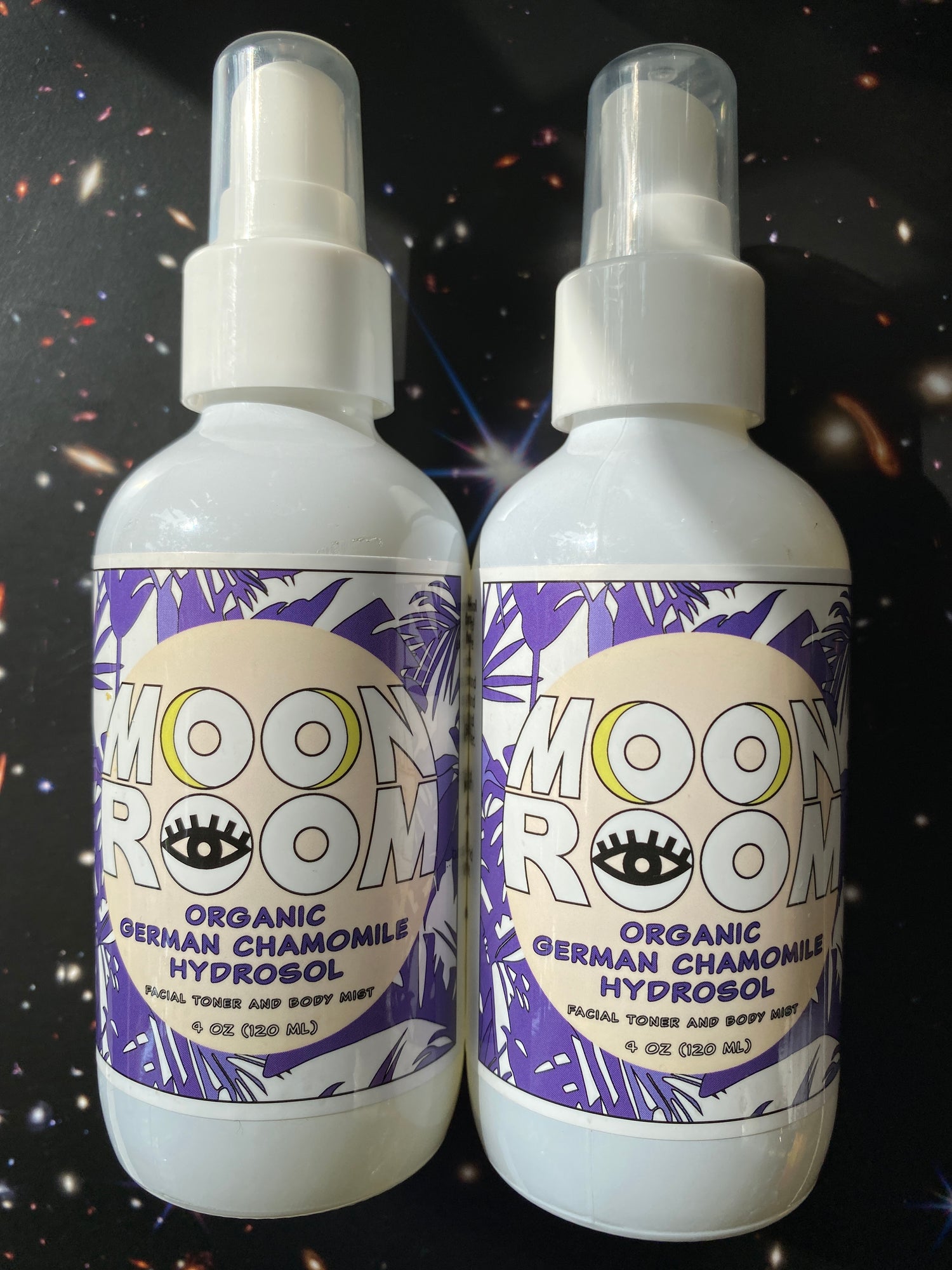 Moon Room Organic German Chamomile Hydrosol 4oz - Moon Room Shop and Wellness