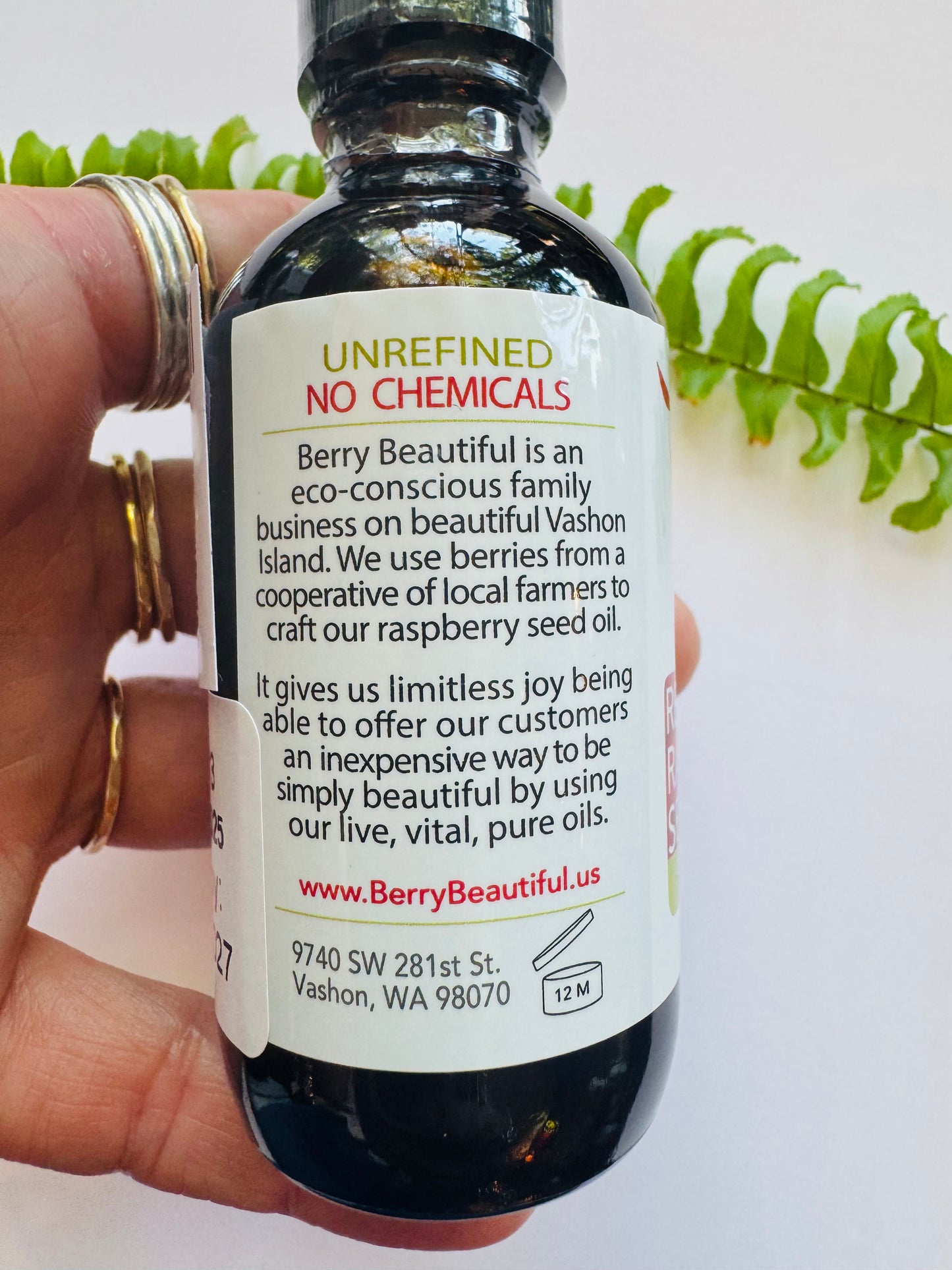 Berry Beautiful Red Raspberry Seed Oil 2 0z - Moon Room Shop and Wellness