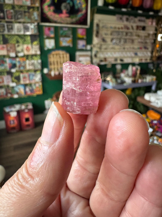 Raw Pink Tourmaline 7 gram - Moon Room Shop and Wellness