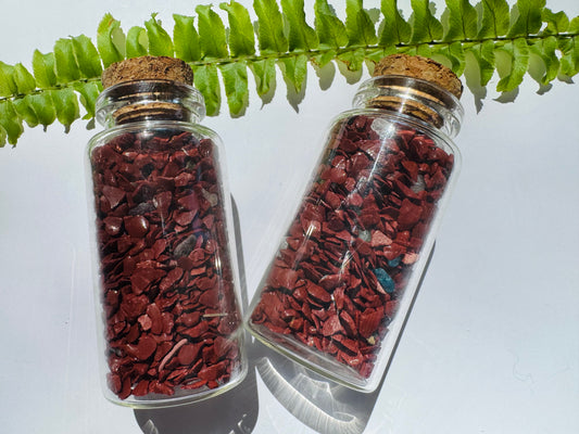 Red Jasper Gem Chip 25 ml Glass Jar - Moon Room Shop and Wellness