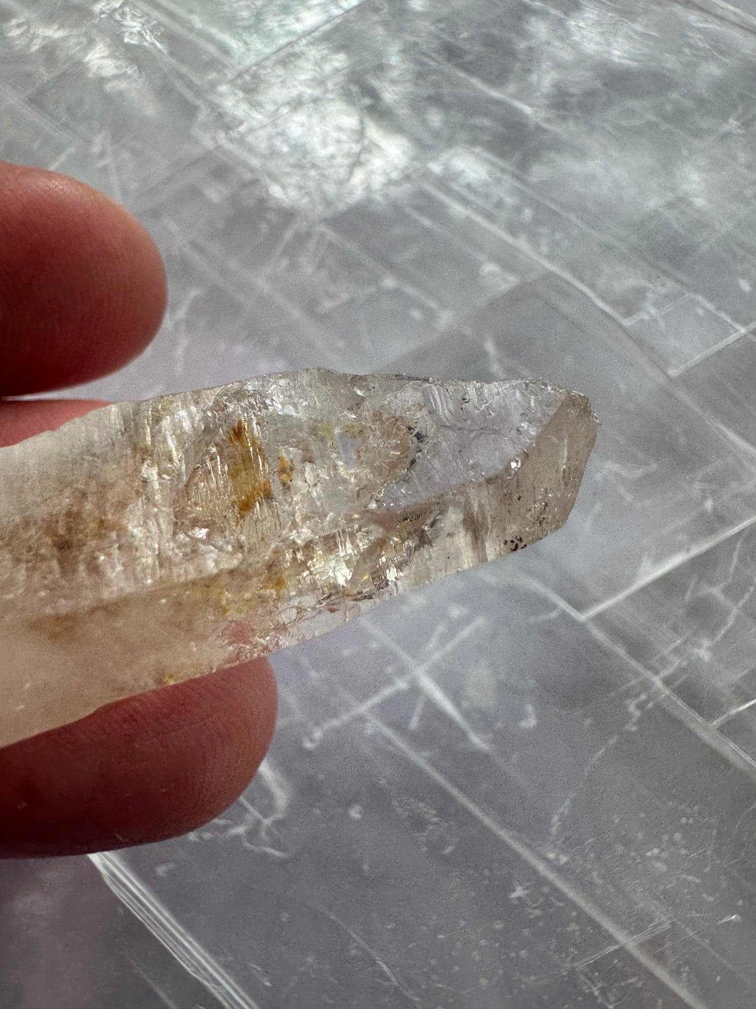 Firefly Petroleum Quartz Specimen 11 g Madagascar UV Reactive - Moon Room Shop and Wellness