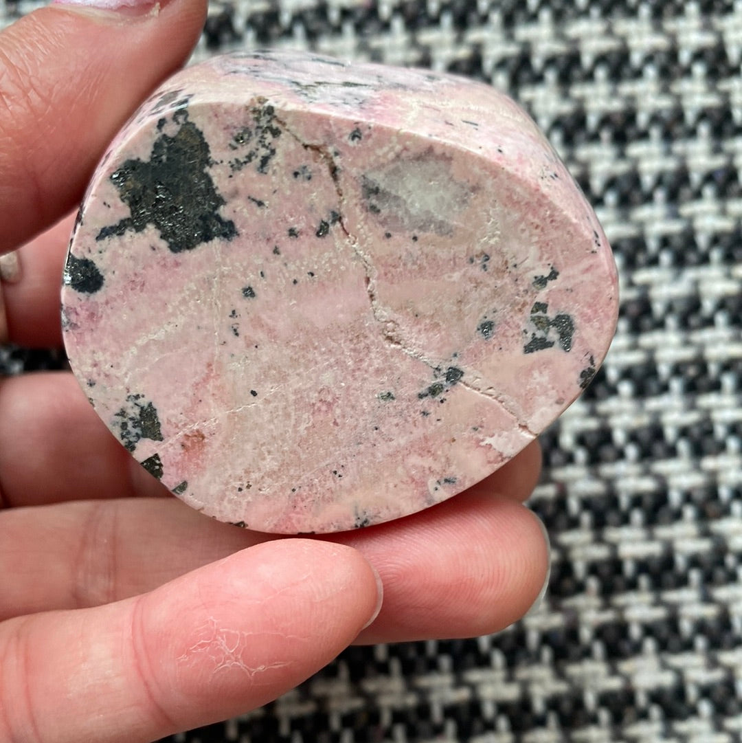 Rhodonite Freeform- Peru- 161 g - Moon Room Shop and Wellness