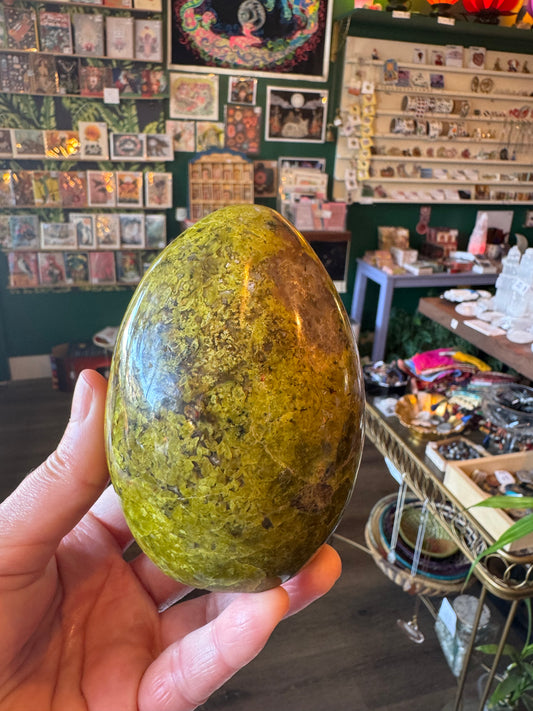 Green Opal Freeform 1.25 lb - Moon Room Shop and Wellness