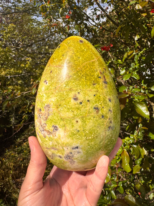 Green Opal Freeform 1.14 kilo - Moon Room Shop and Wellness