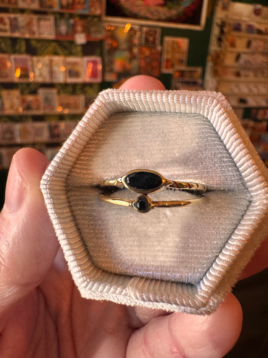 Onyx Faceted Duble Banded Brass Ring Size 5.9