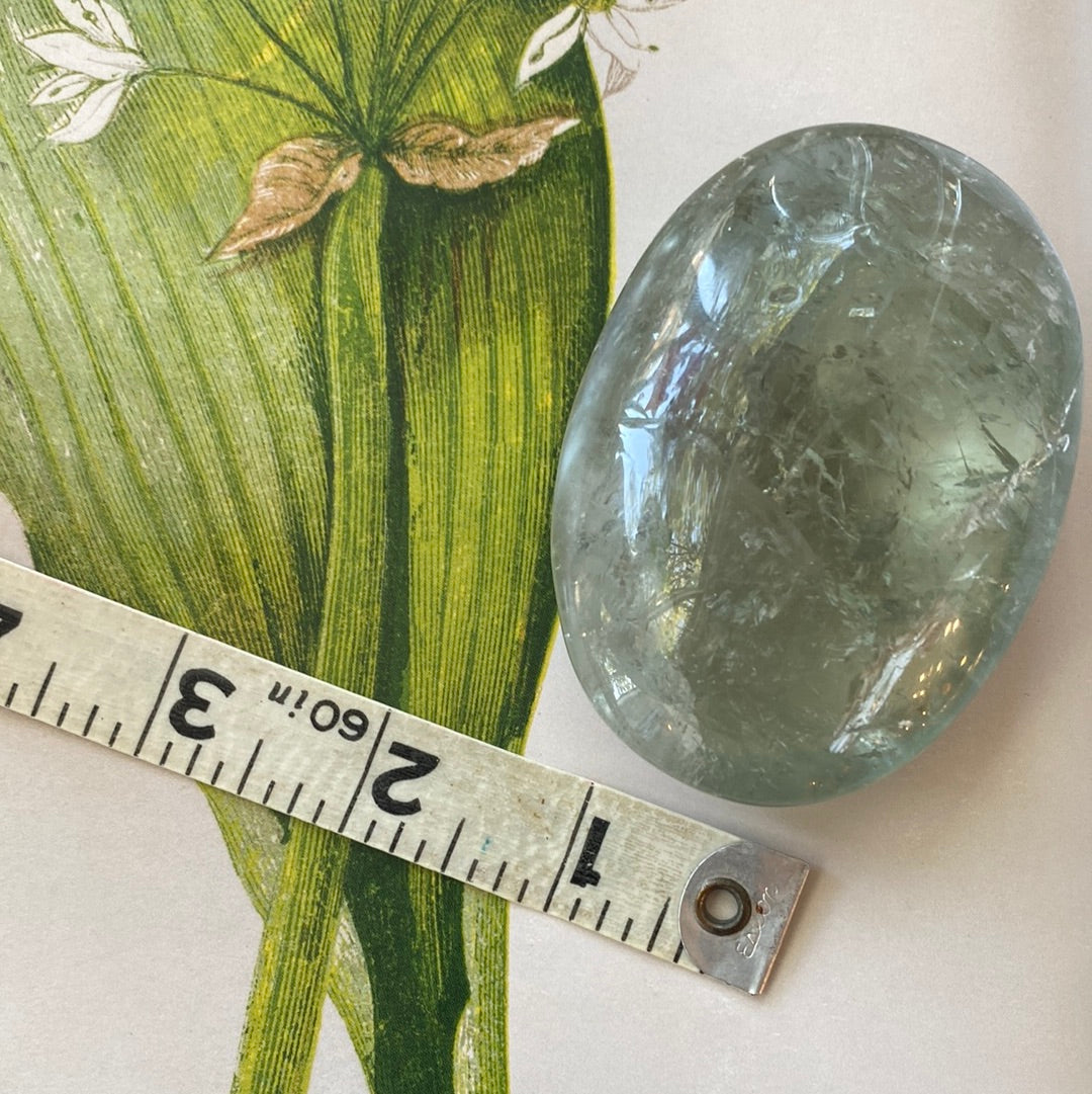 Prasiolite (Green Amethyst) Palm Stone 141 g - Moon Room Shop and Wellness
