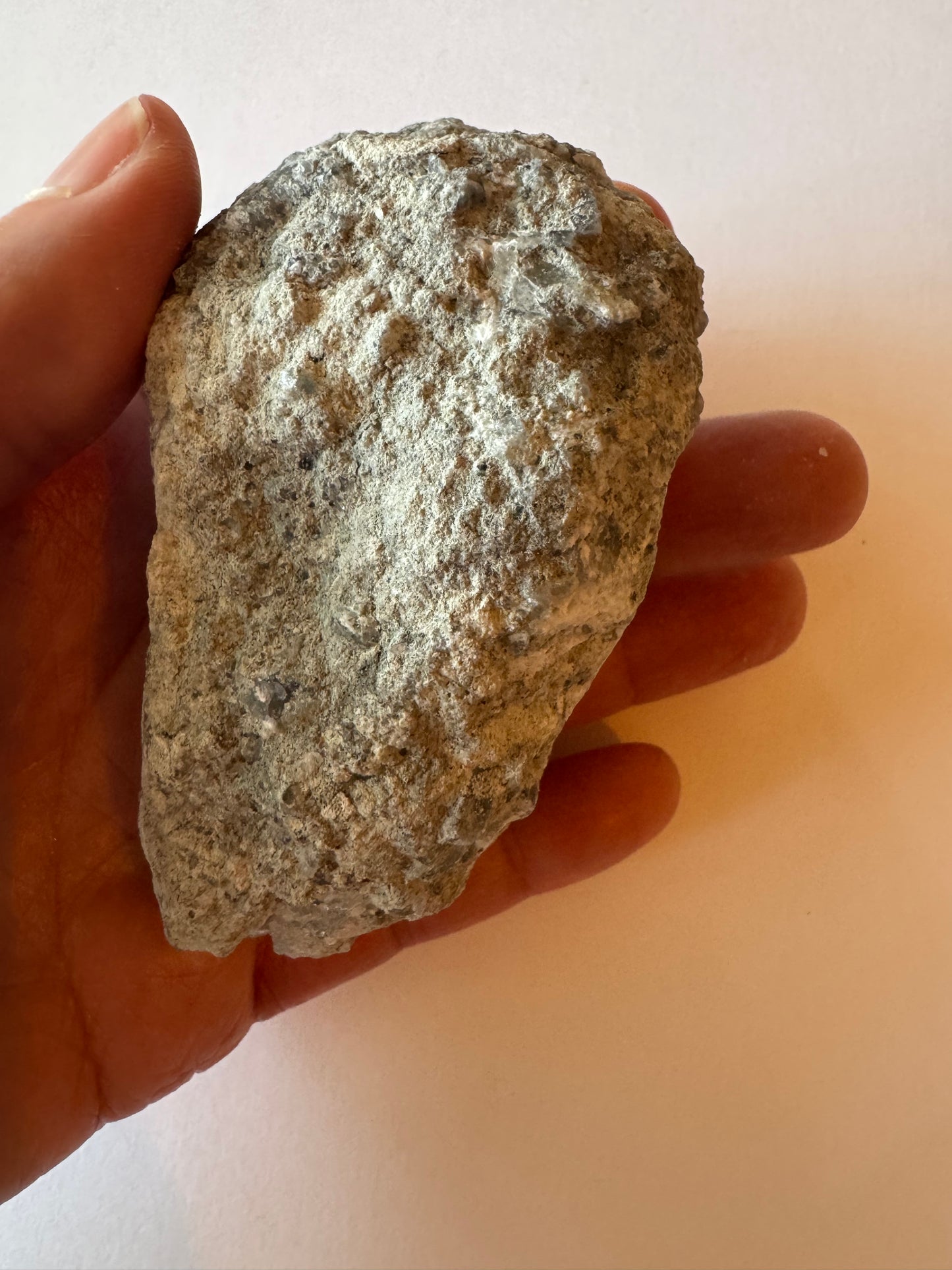 Celestite Cluster 303 g - Moon Room Shop and Wellness