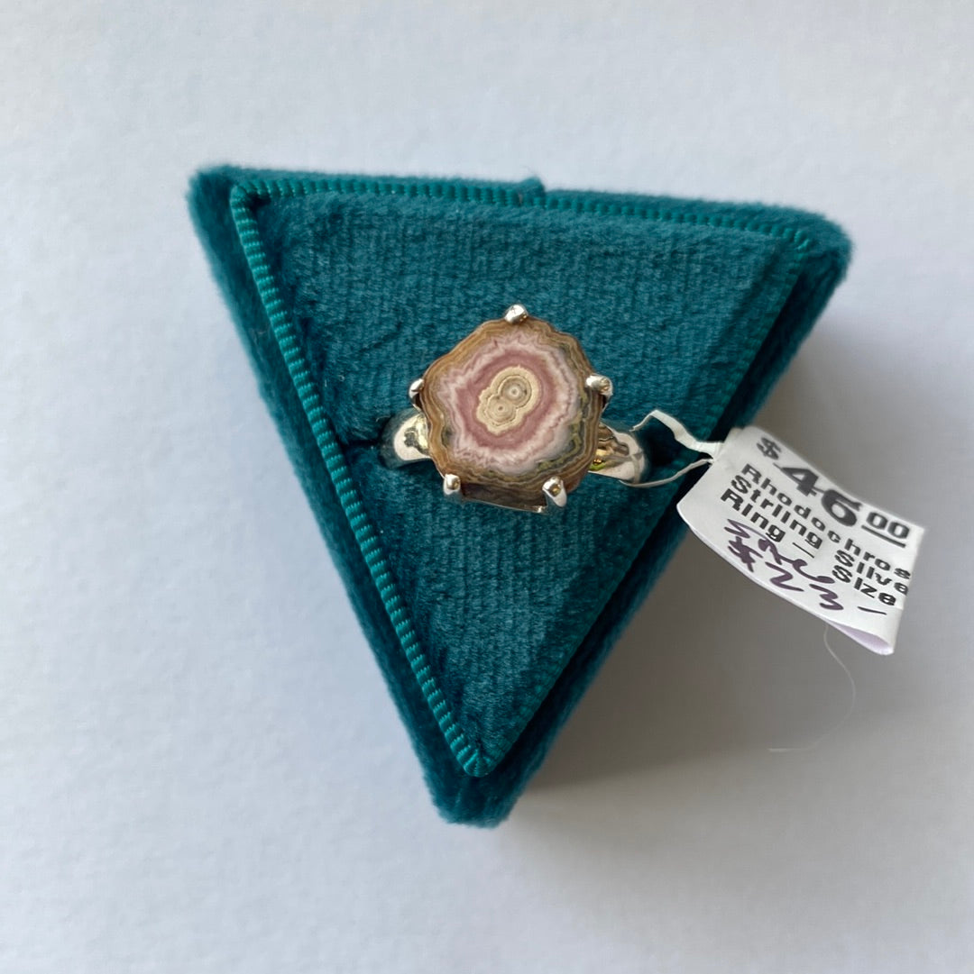 Rhodochrosite Strling Silver Ring- Size 8 - Moon Room Shop and Wellness