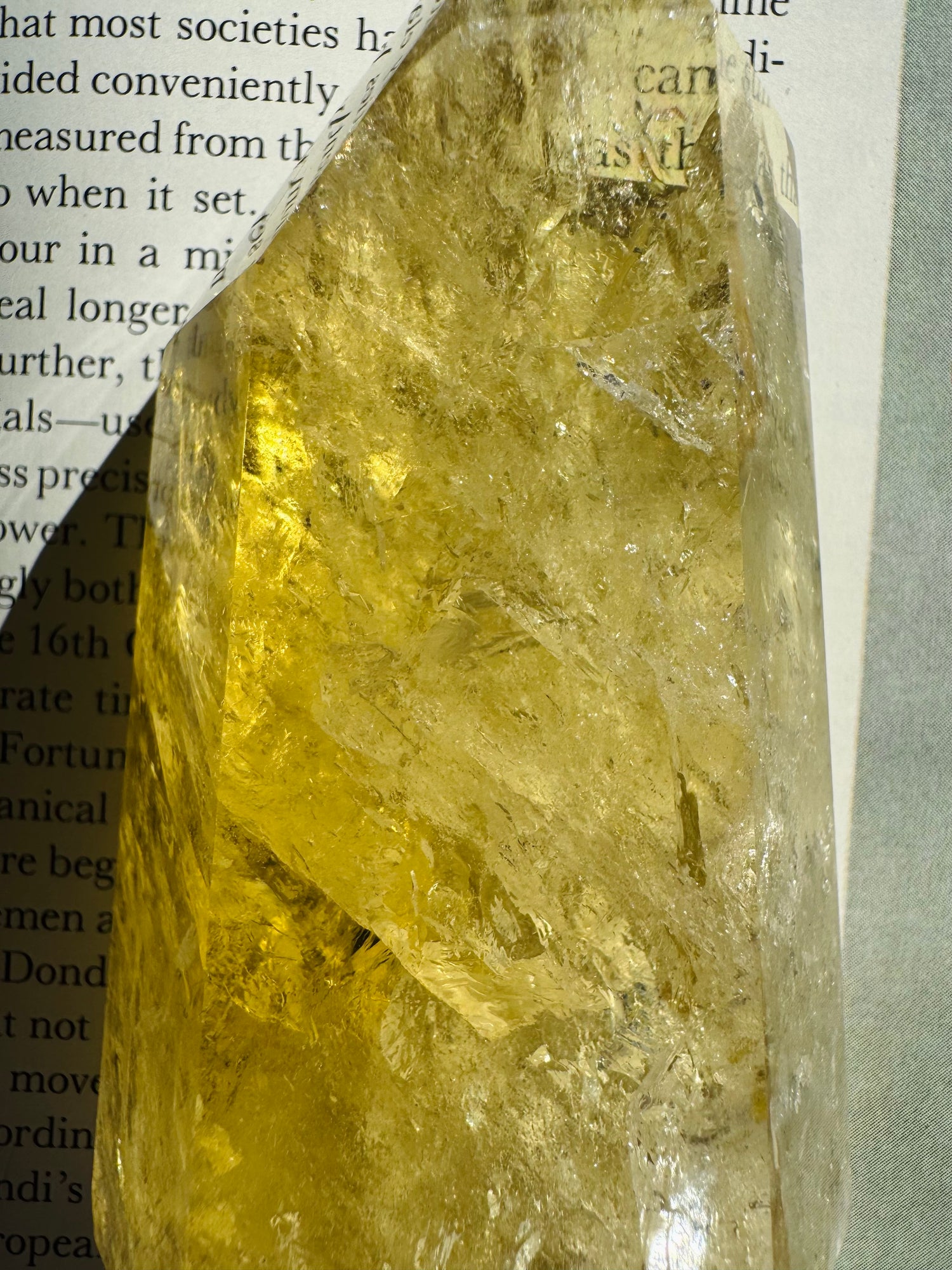 Lemon Quartz Tower 248 g  Brazil Gorgeous - Moon Room Shop and Wellness