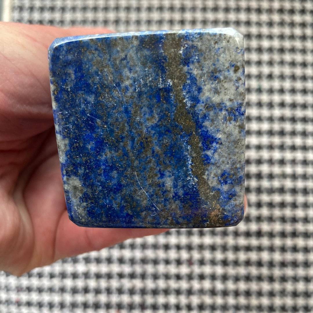 Lapis Tower 638 grams - Moon Room Shop and Wellness