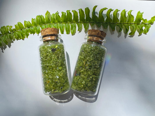 Peridot Gem Chip 25 ml Glass Jar - Moon Room Shop and Wellness