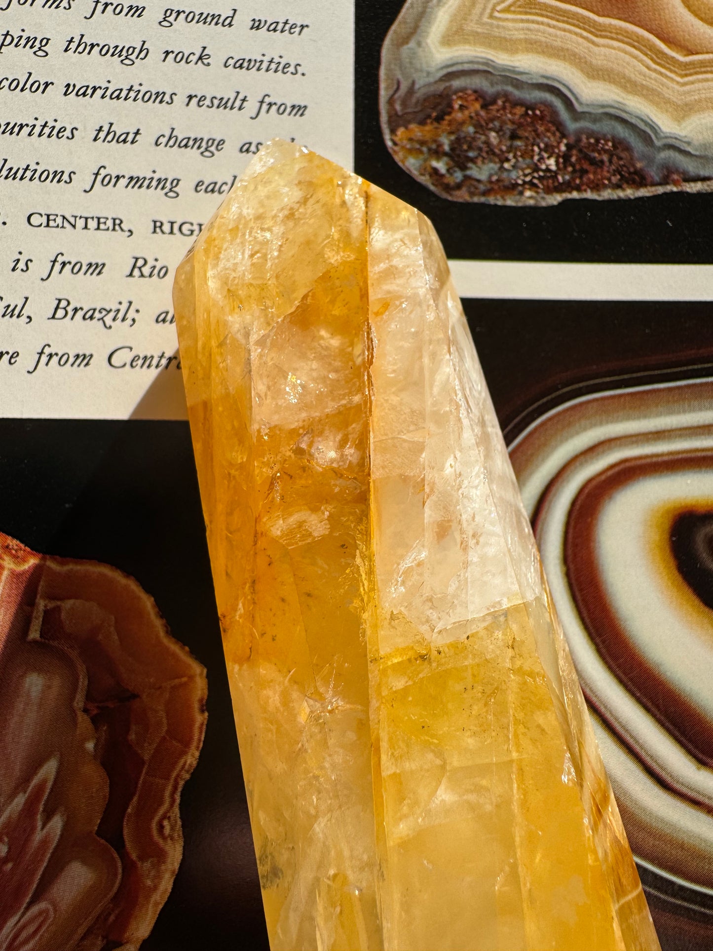 Golden Healer Quartz Tower 310 g Brazil - Divine Beauty