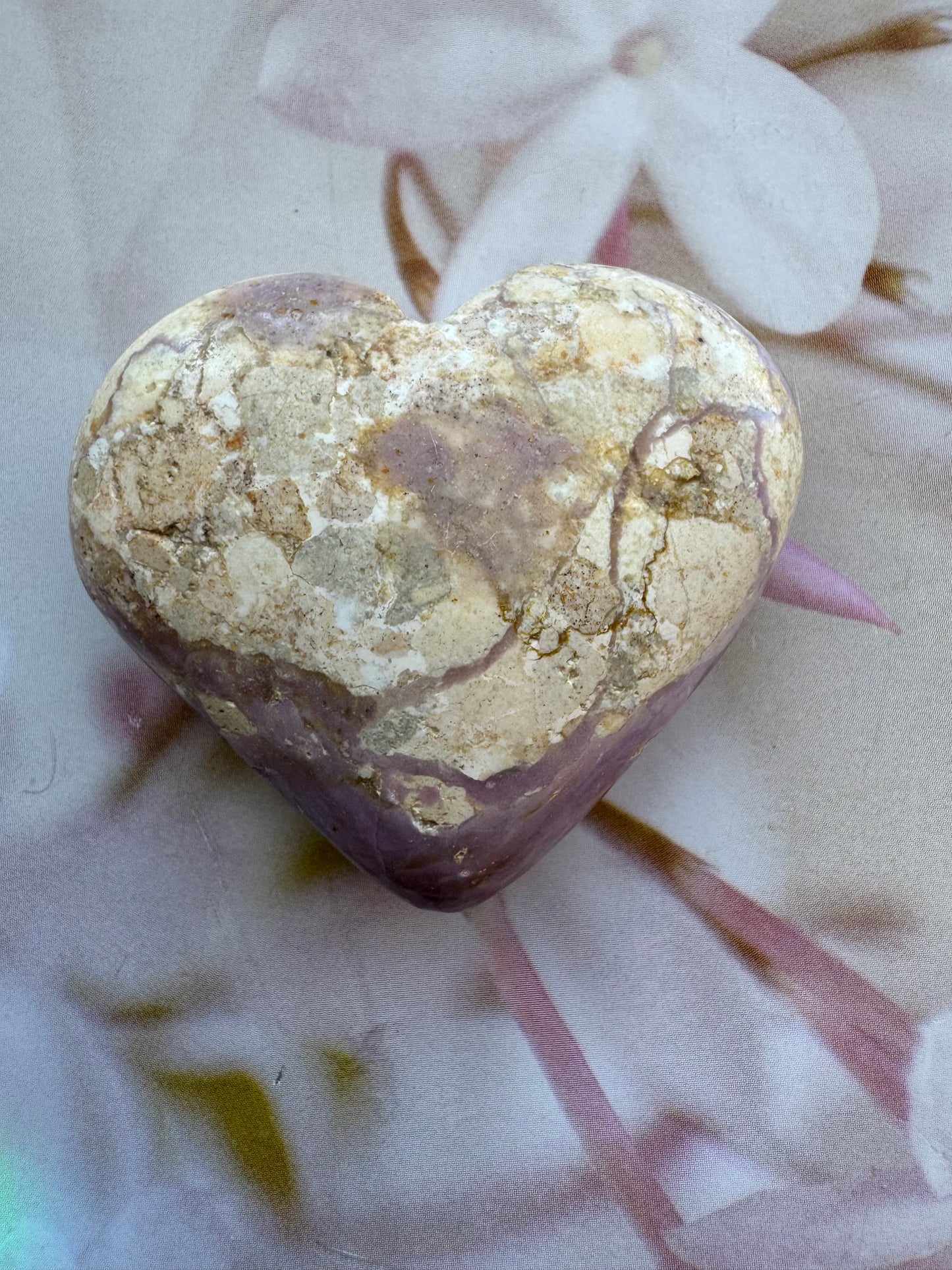 Phosphosiderite Heart 33 g Peru Pastel Beauty - Moon Room Shop and Wellness