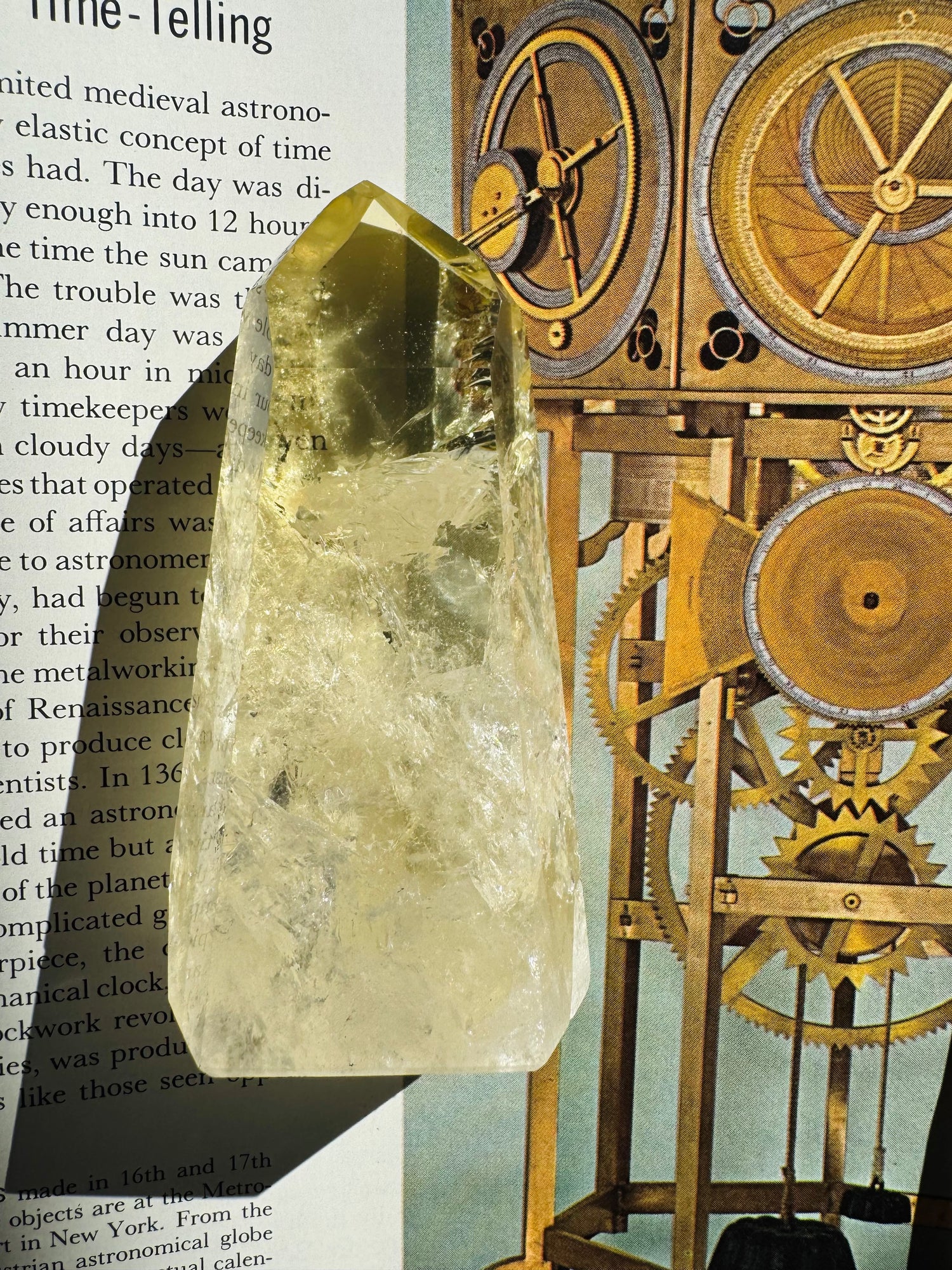 Lemon Quartz Tower 204 g  Brazil Gorgeous - Moon Room Shop and Wellness